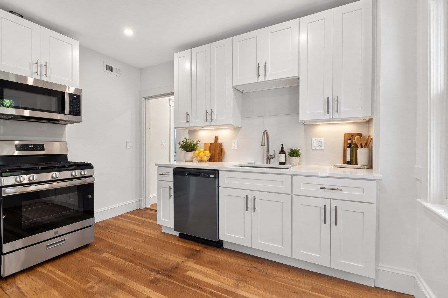 7 Richard Ave # 3