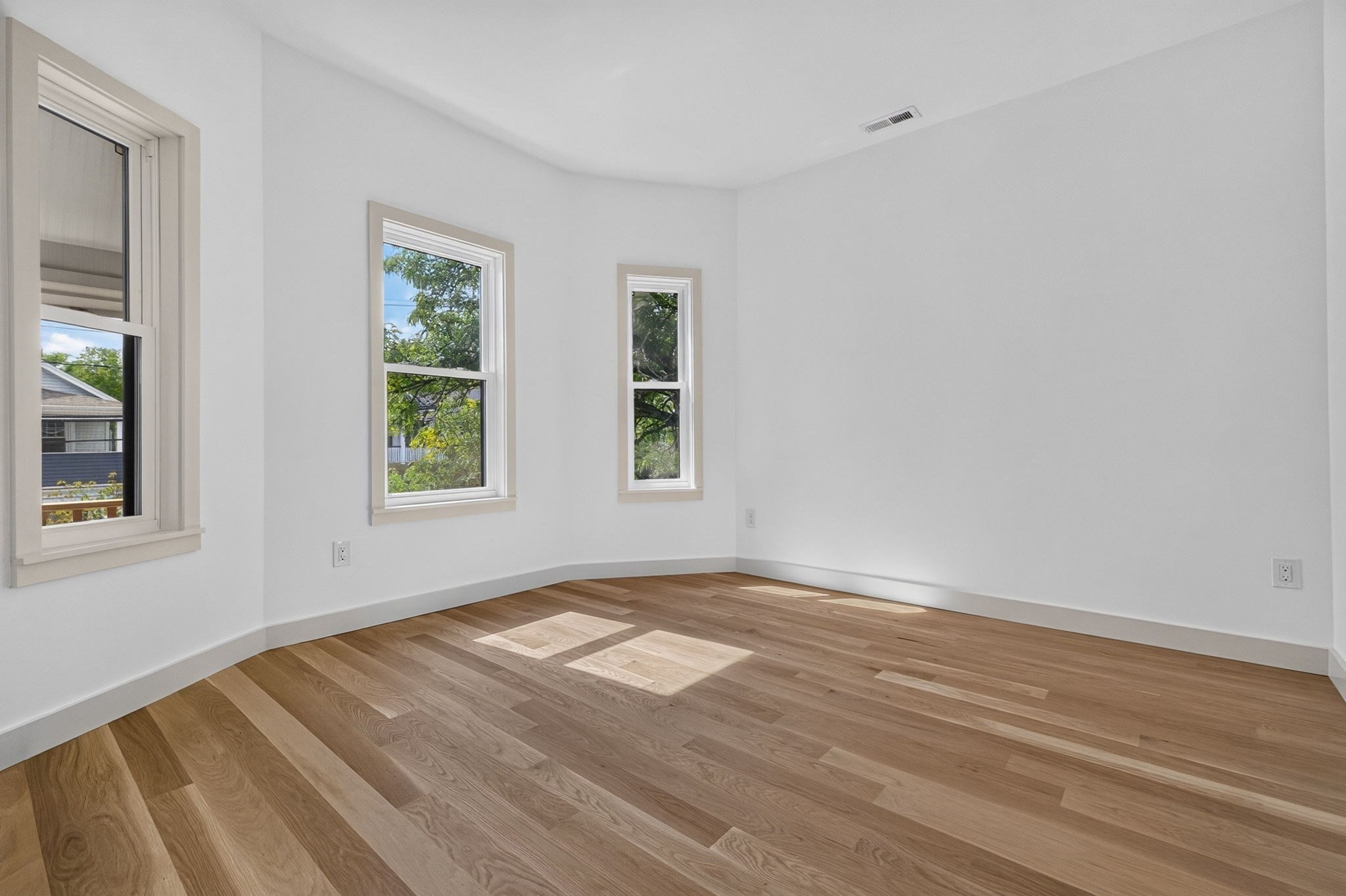 11 Morrison Ave