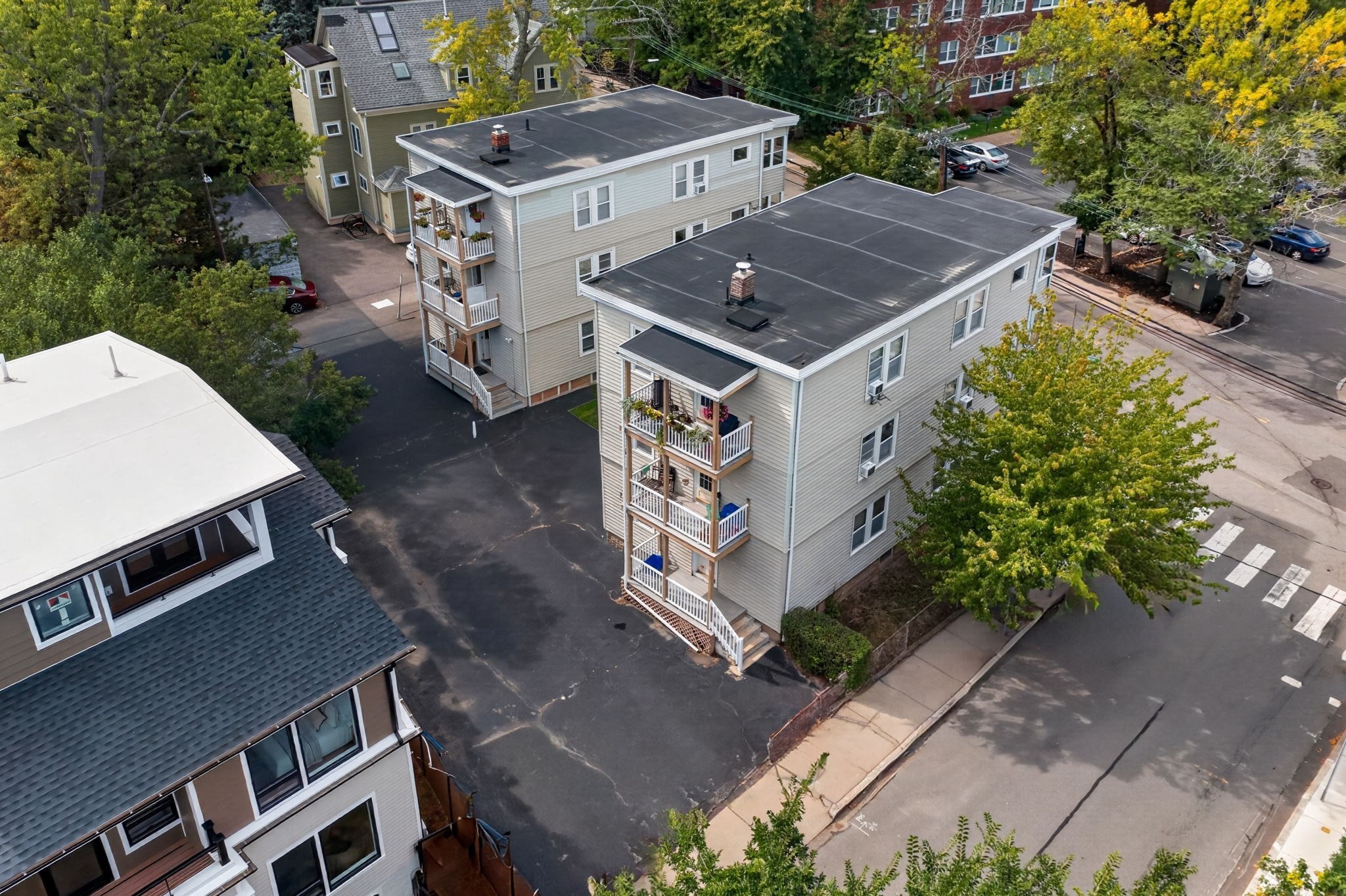 218-220 Walden St