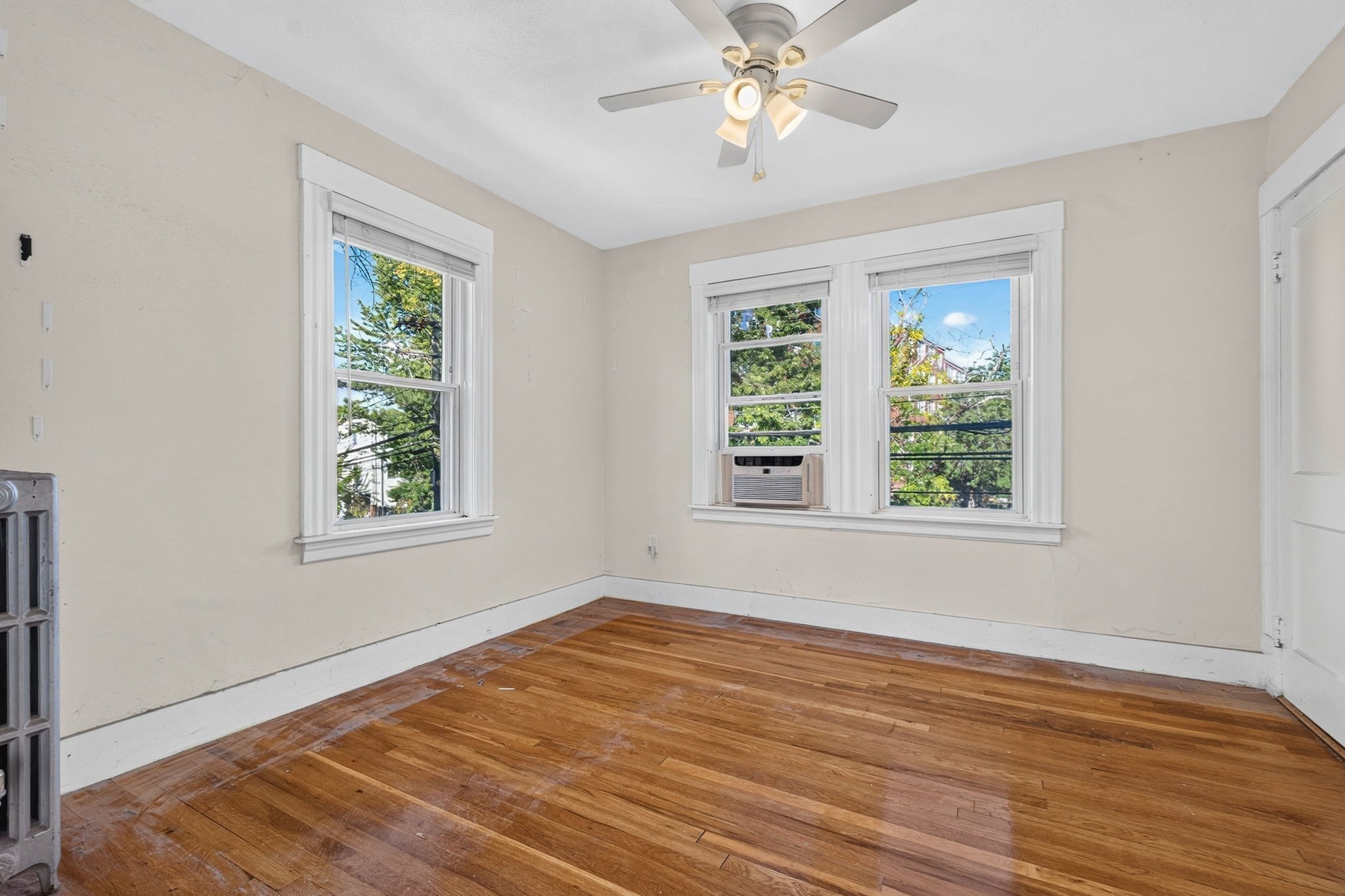 218-220 Walden St