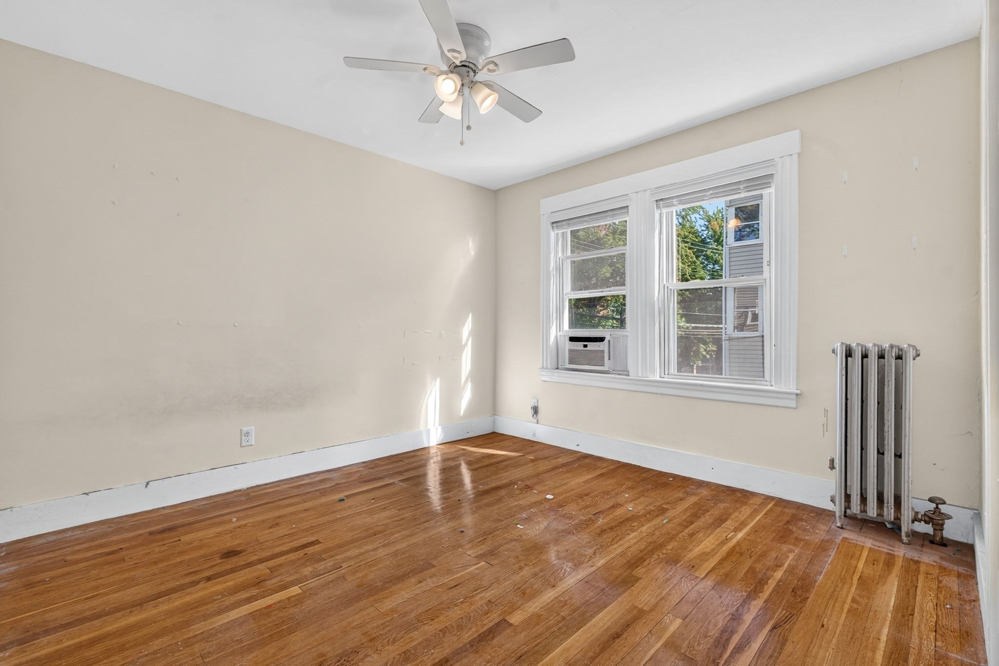 218-220 Walden St