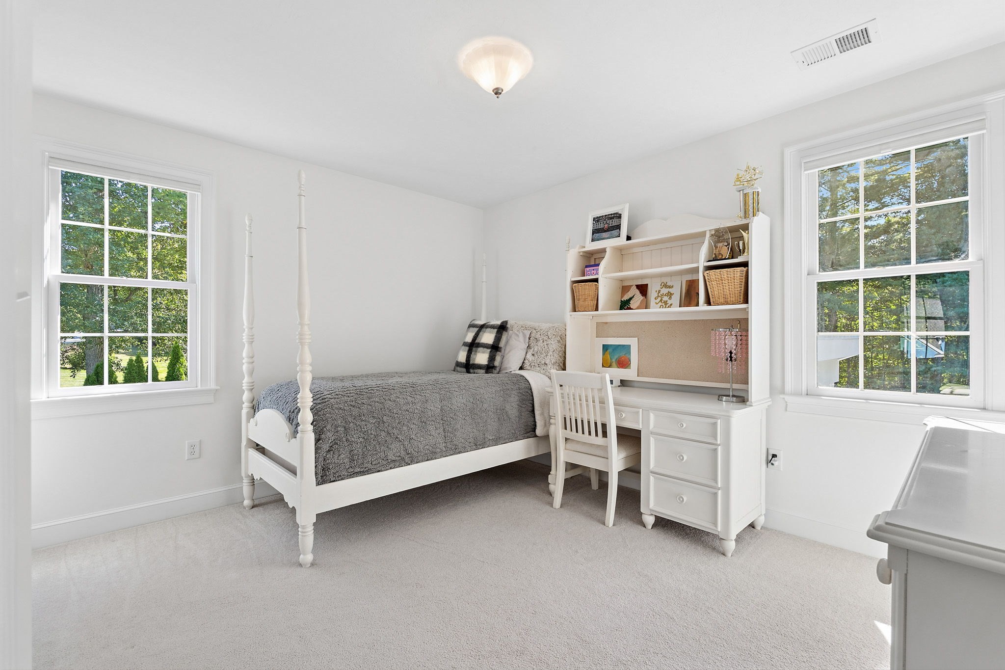7 Sylvan Dr