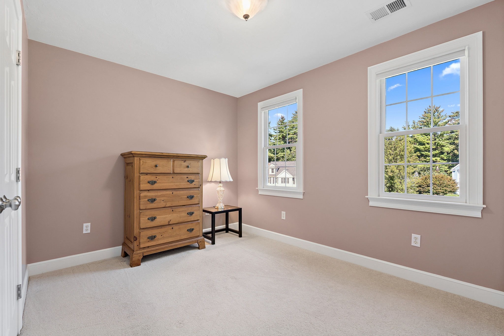 7 Sylvan Dr