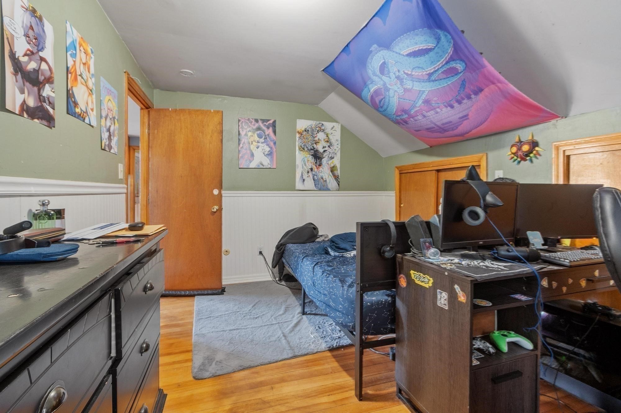 255 Greenwood St