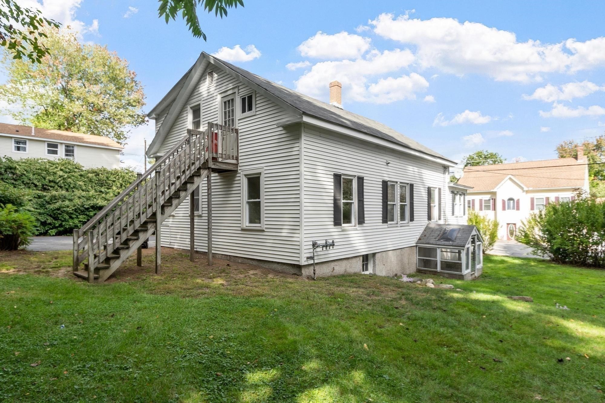 255 Greenwood St