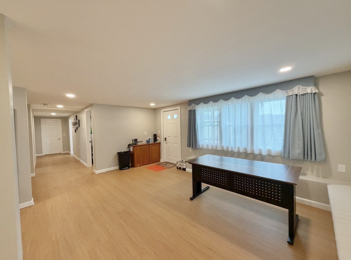 22 Dorchester St