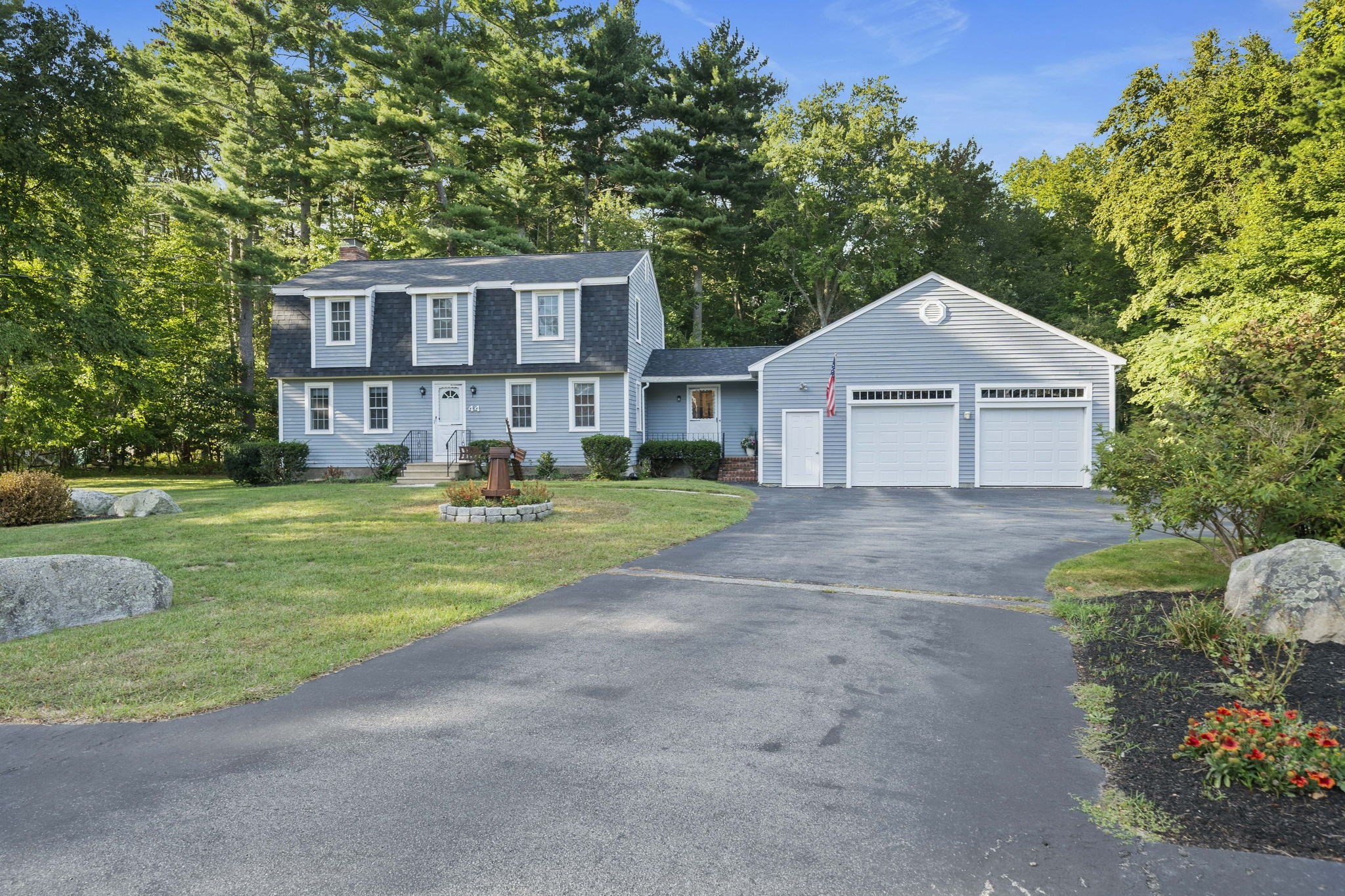 44 Pine Island Rd