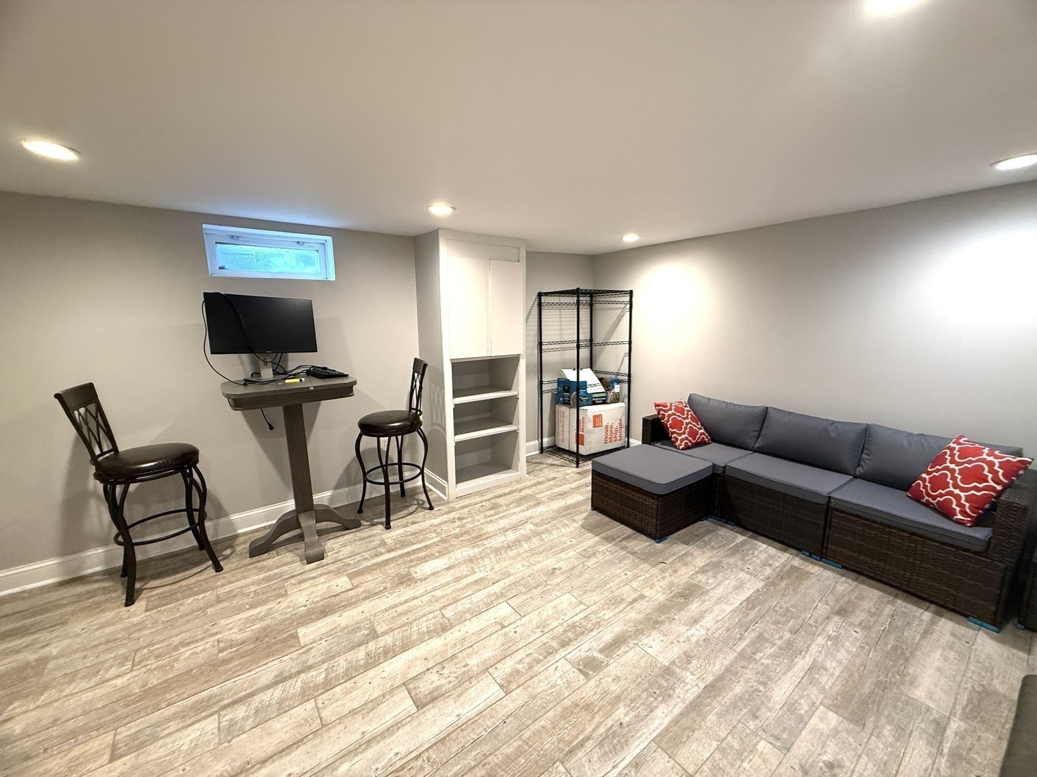 63 Linden St # 1