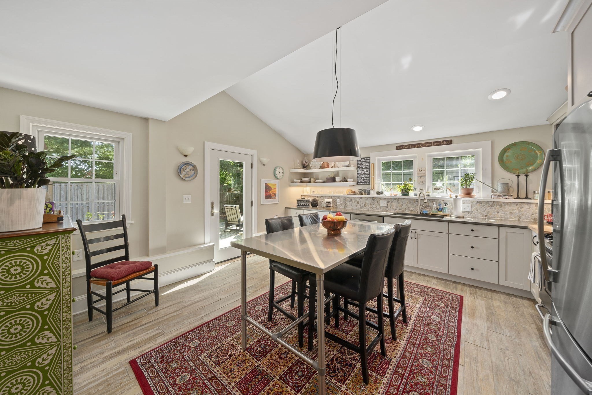 7 Elliot St