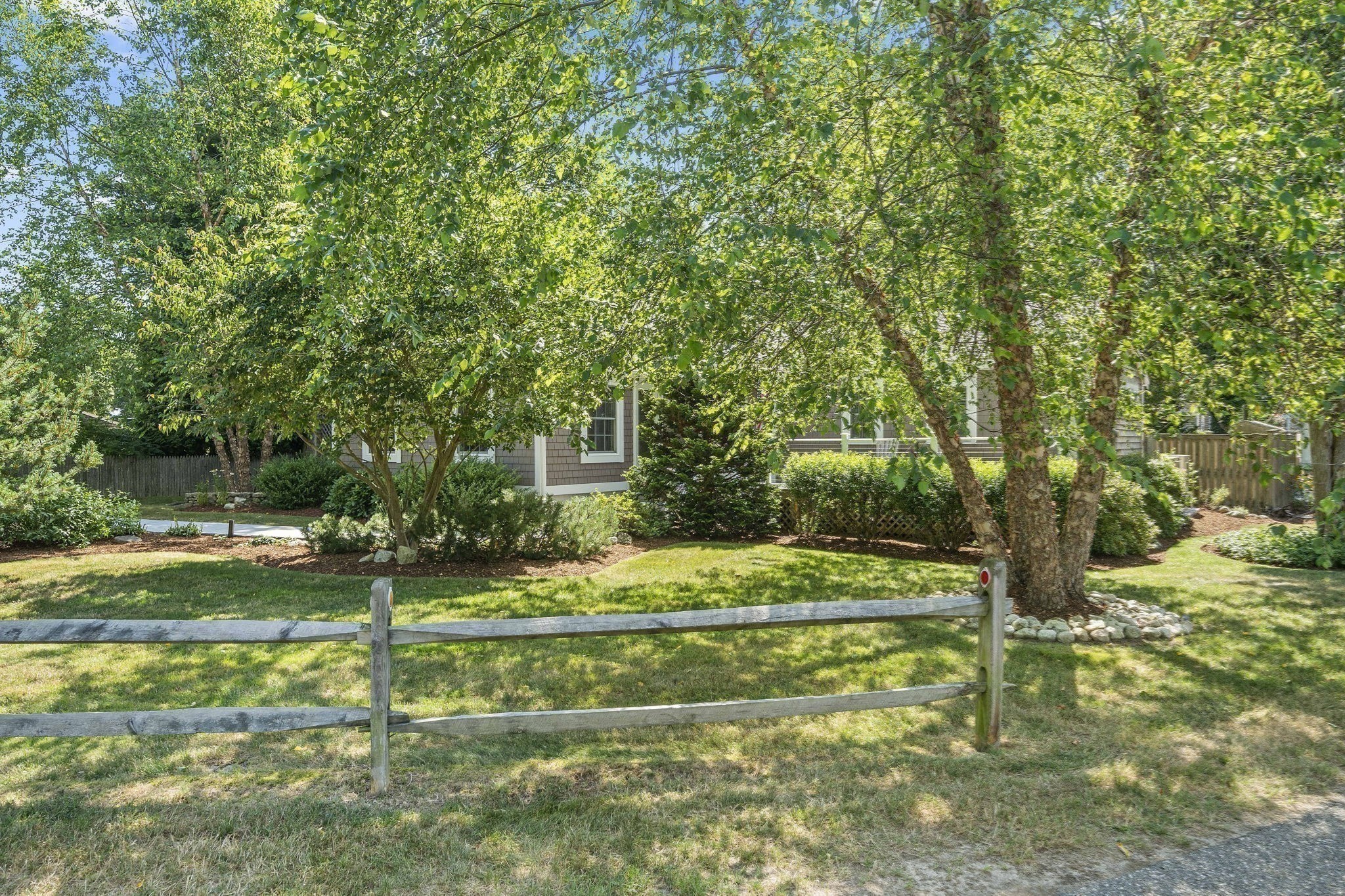 7 Elliot St