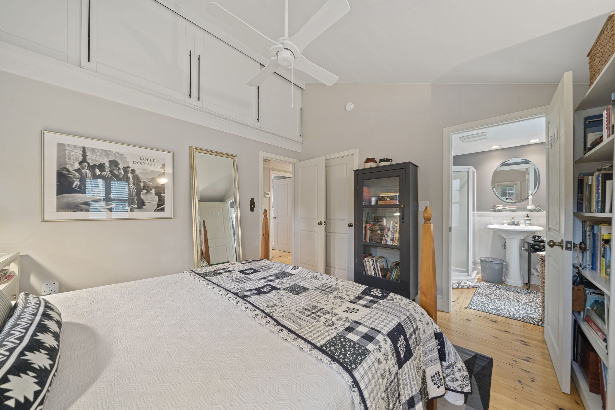 7 Elliot St