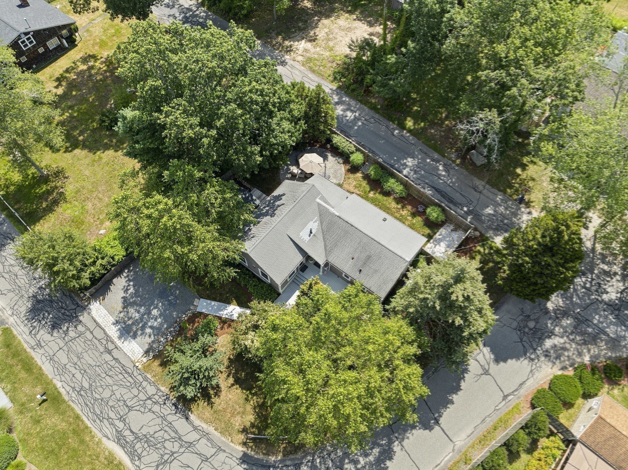 7 Elliot St