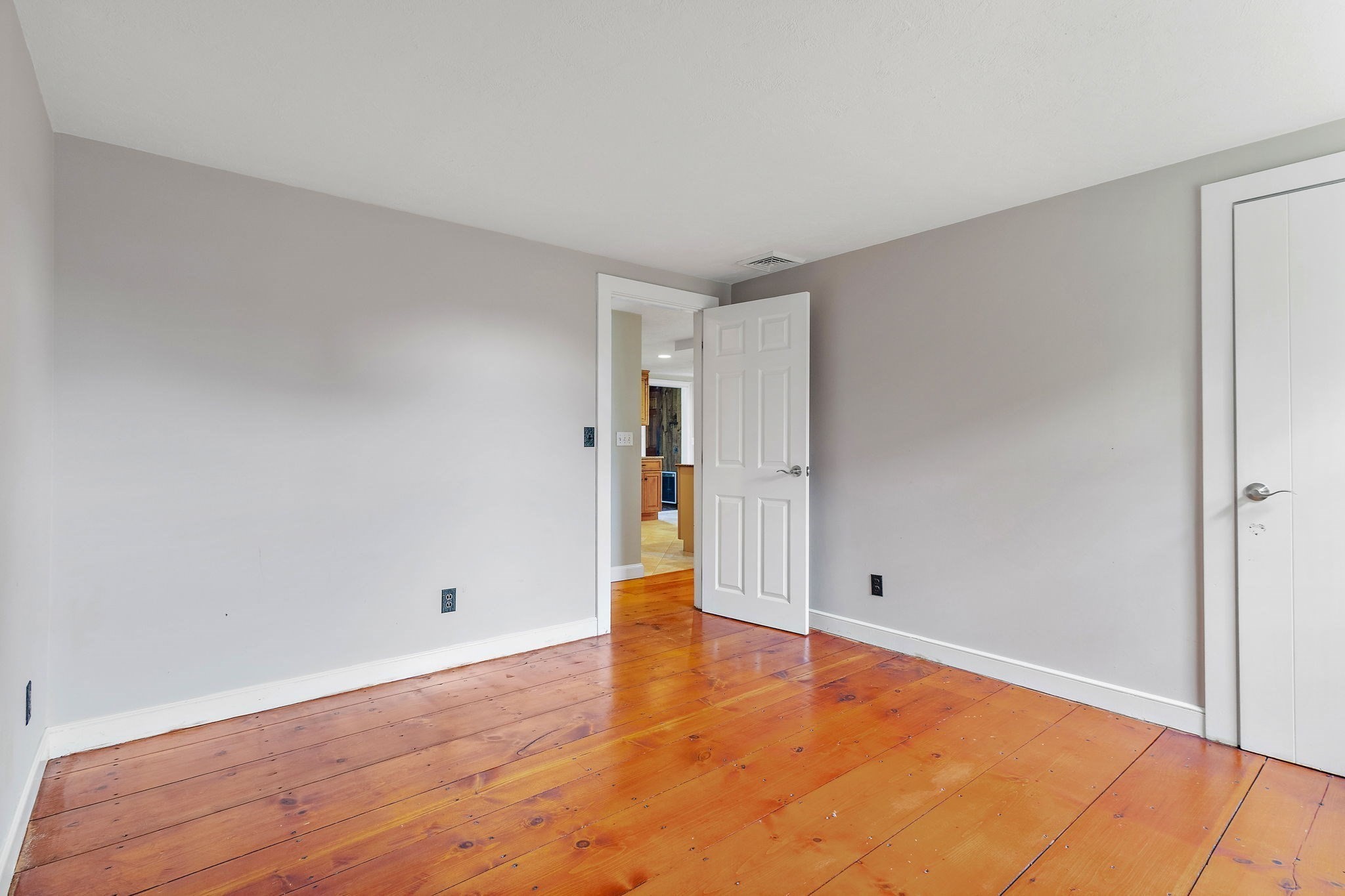 87 Sampson Road