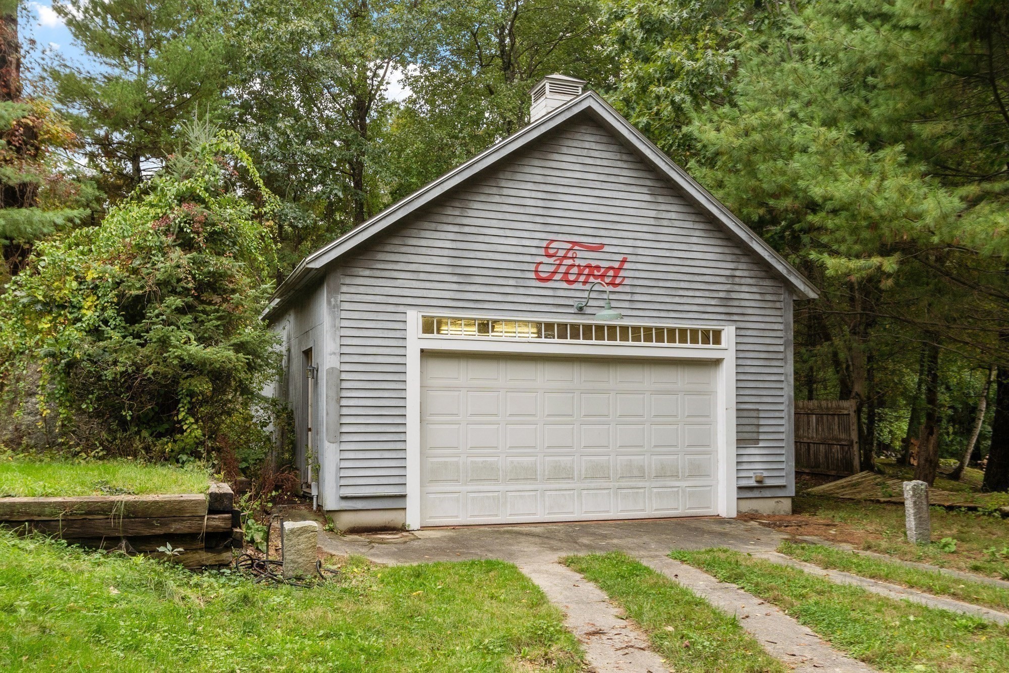 74 Davidson Rd
