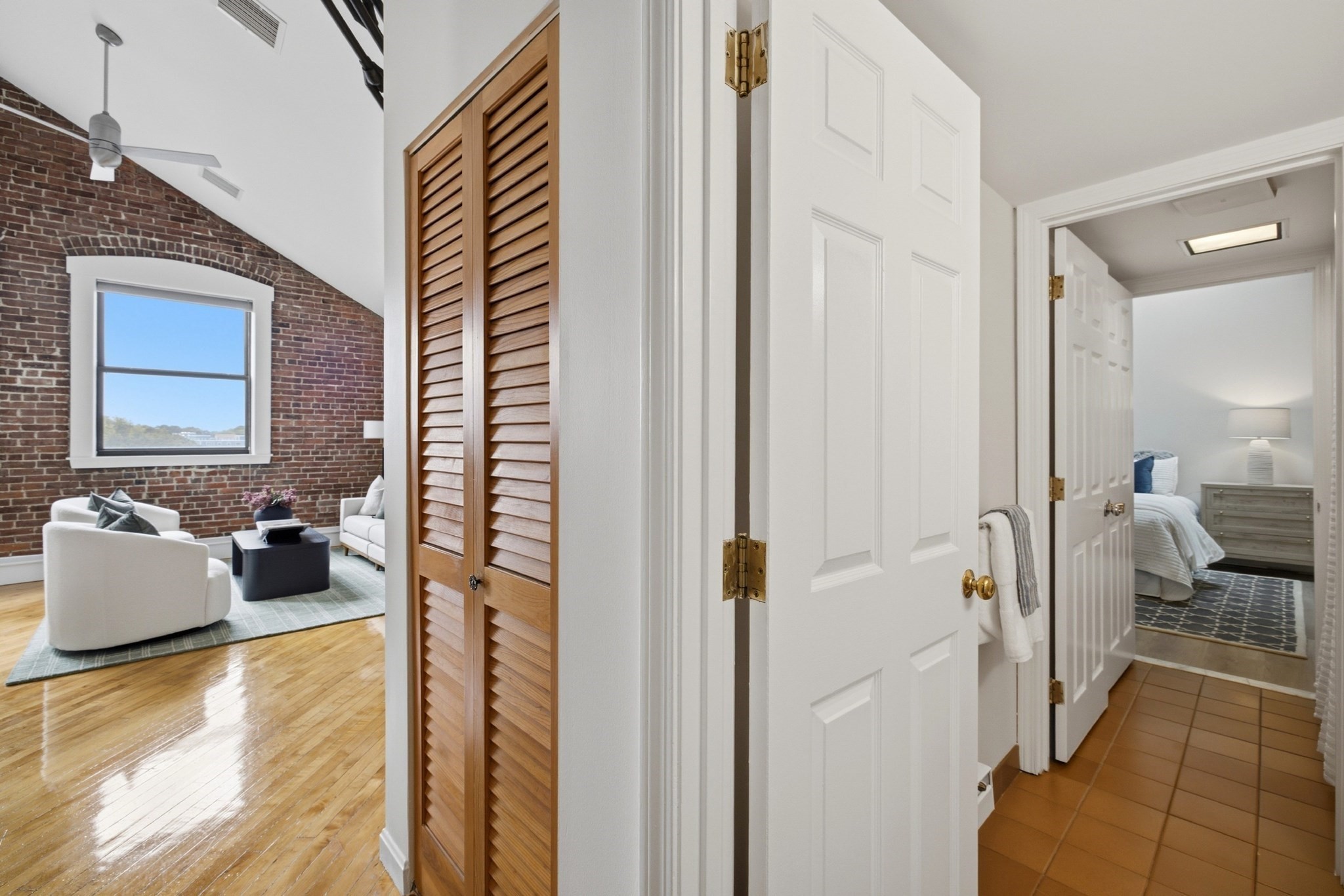 94 Newbury Ave # 402