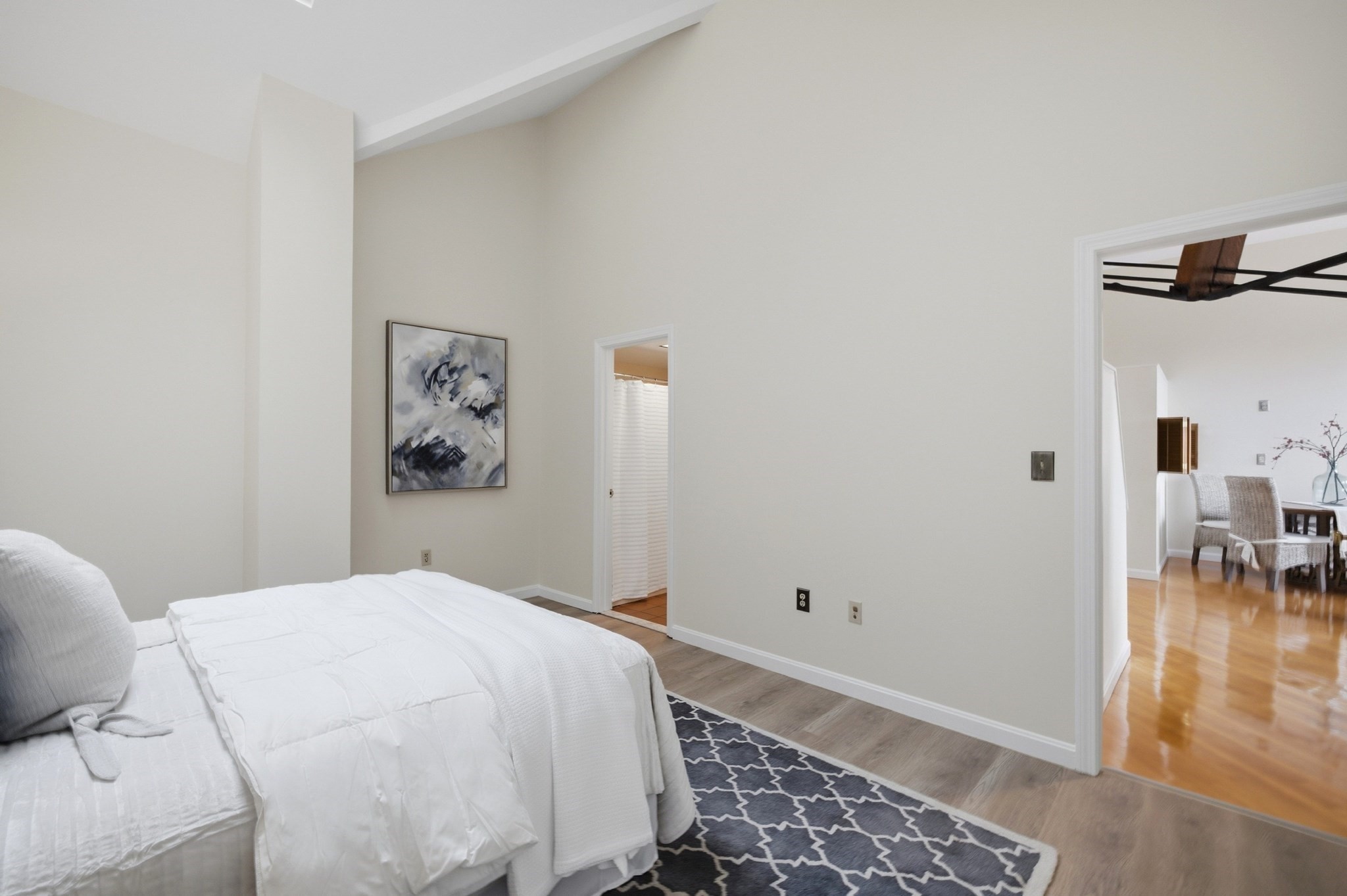 94 Newbury Ave # 402