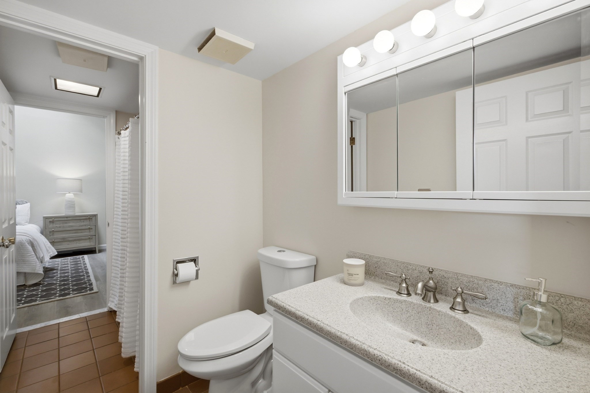 94 Newbury Ave # 402