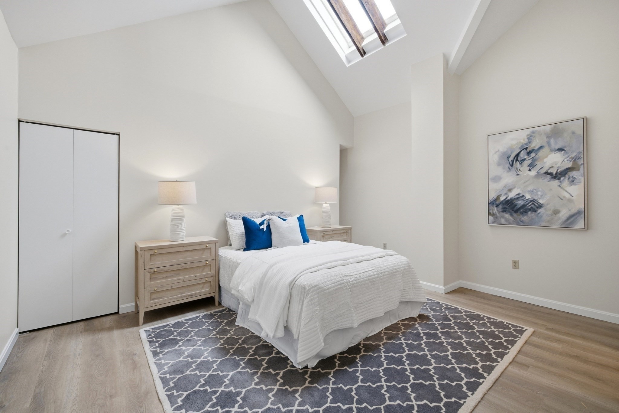 94 Newbury Ave # 402