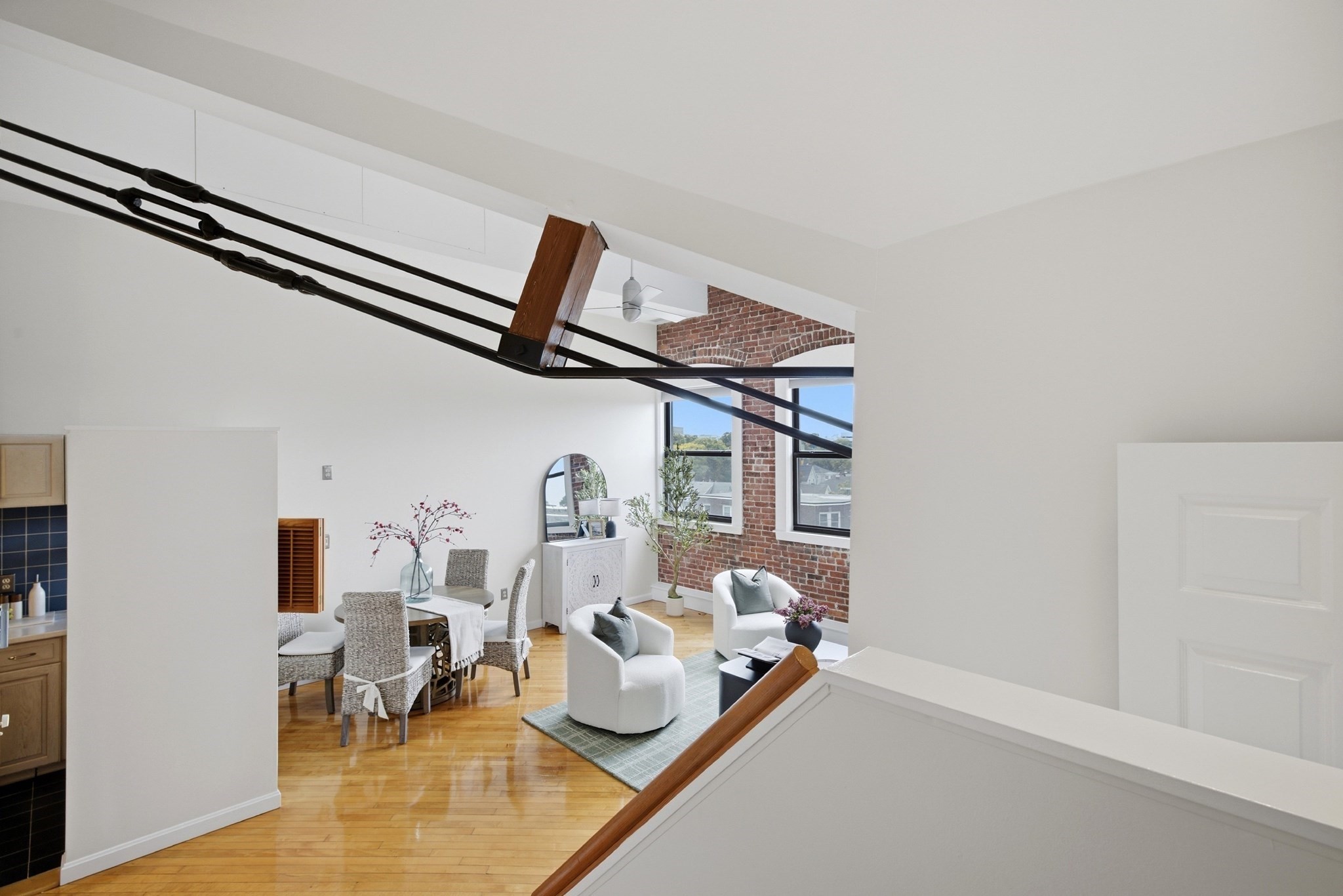 94 Newbury Ave # 402