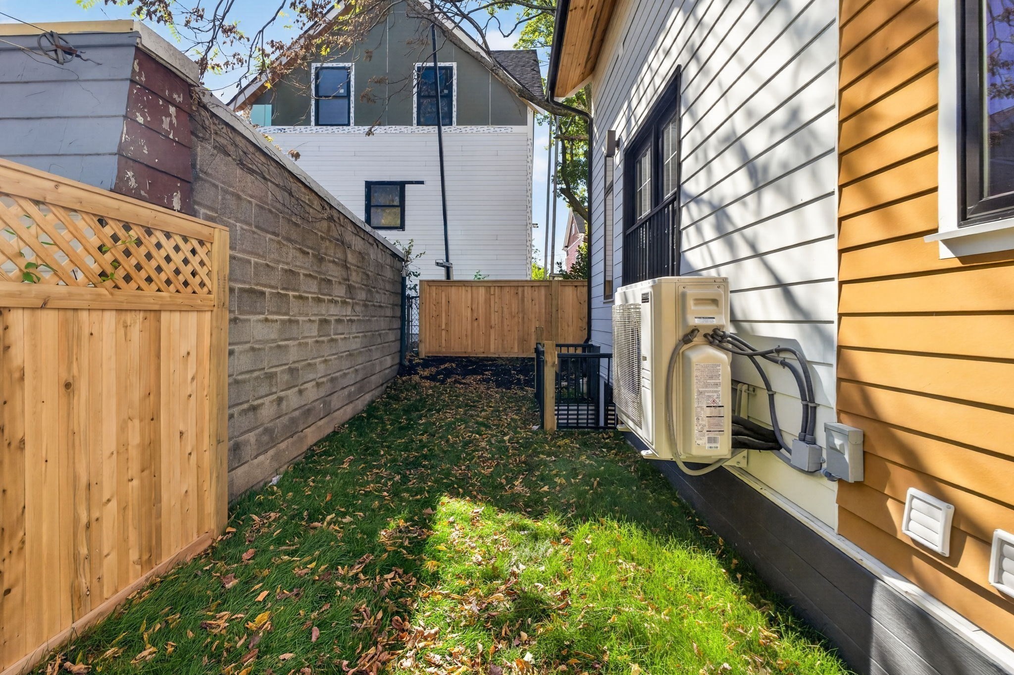 15 Clyde St # R