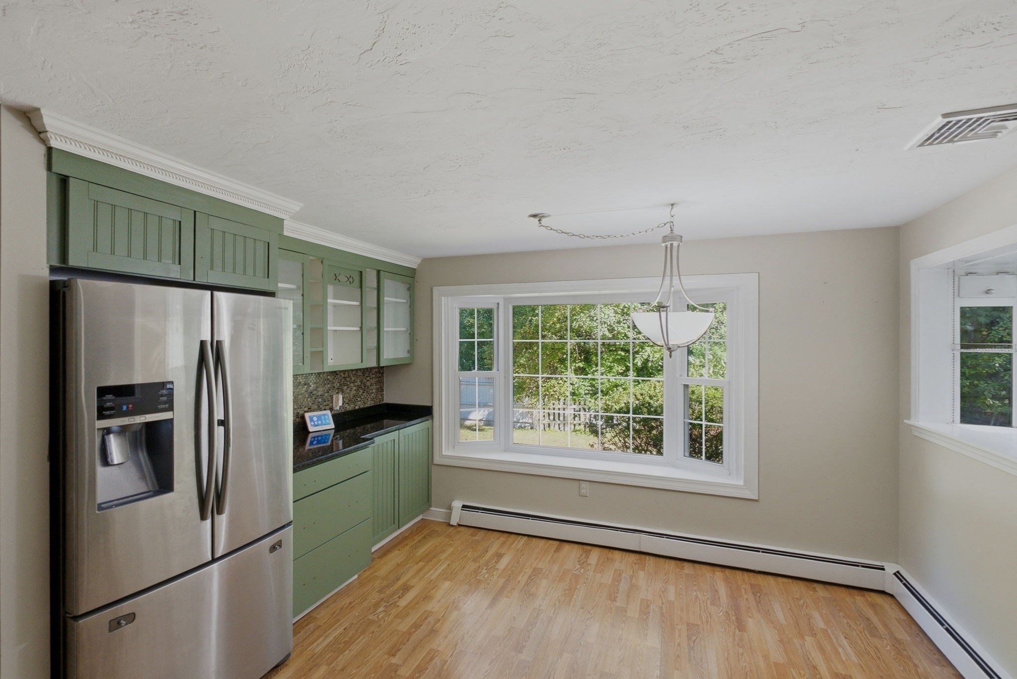 76 Carroll Dr