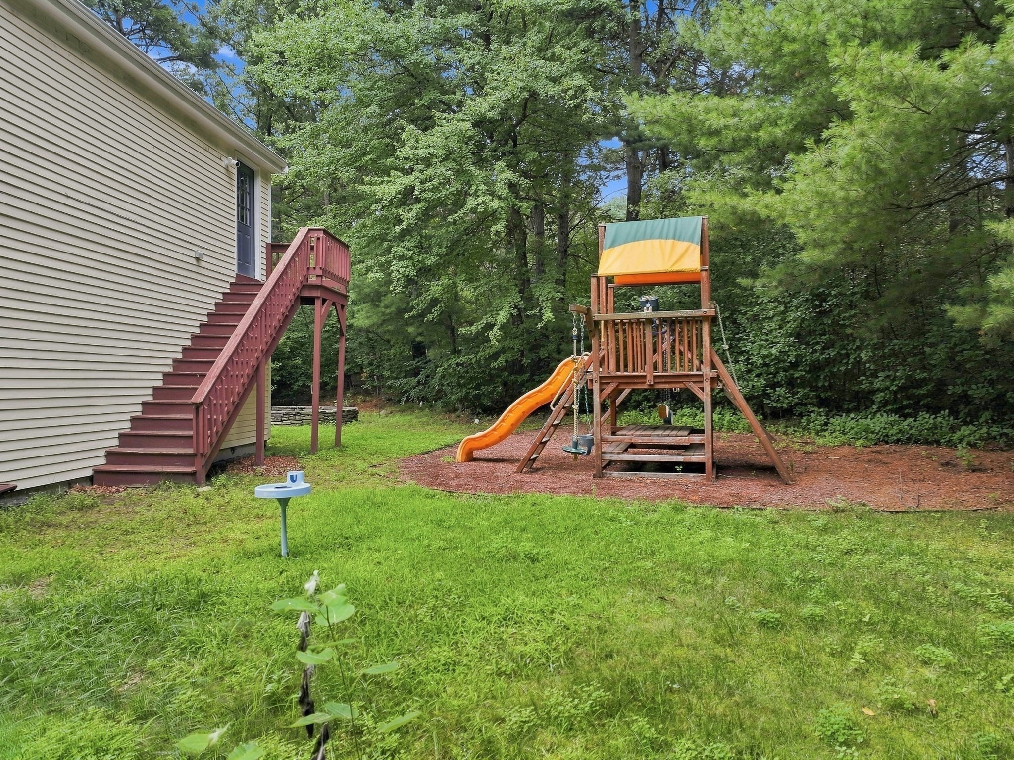 76 Carroll Dr