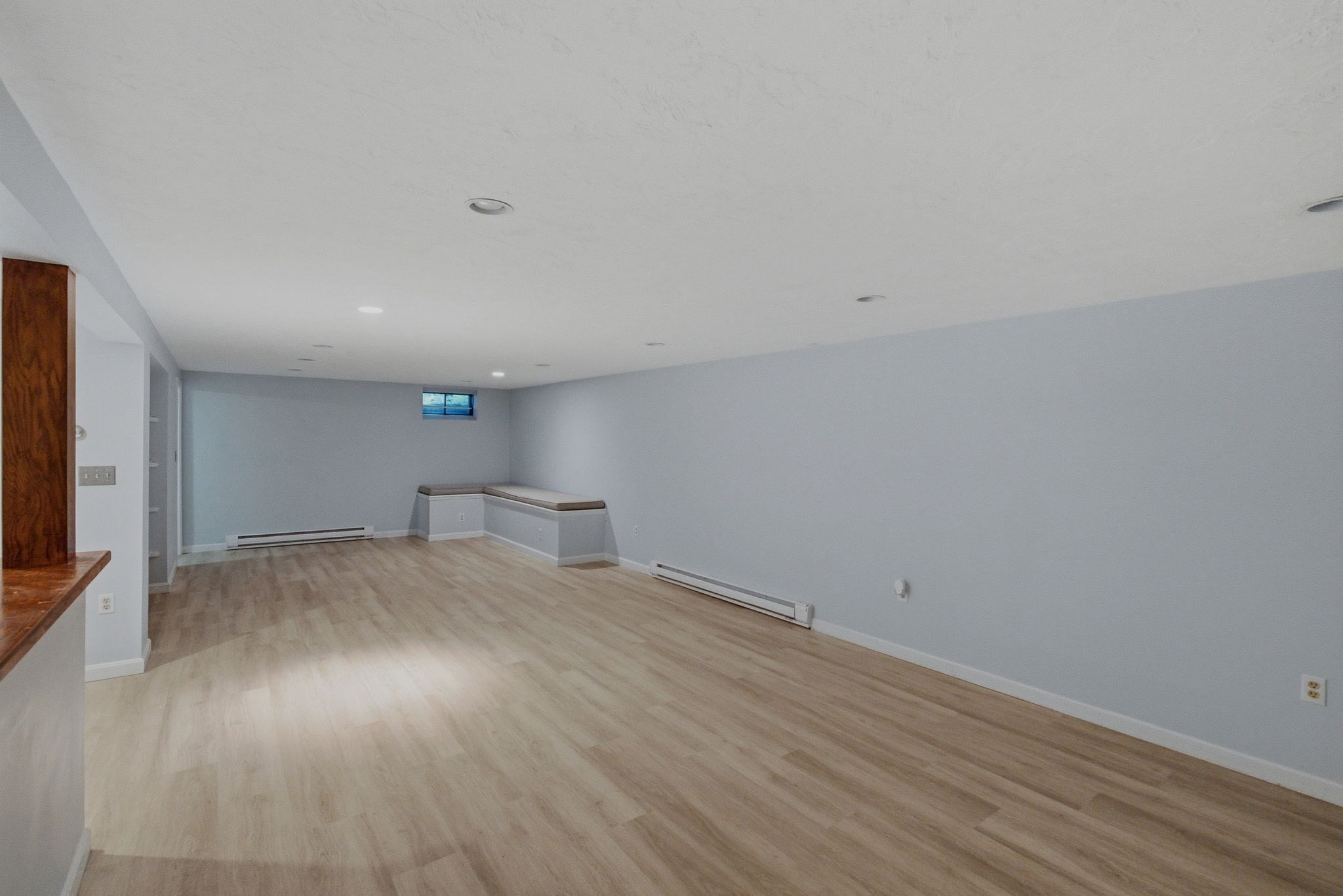 76 Carroll Dr