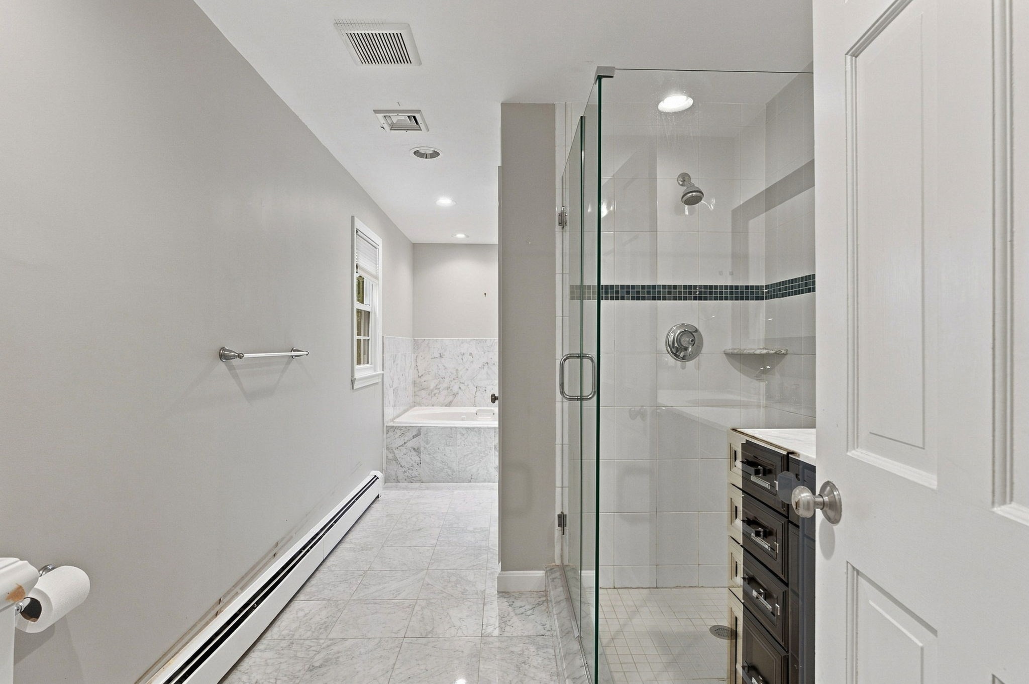76 Carroll Dr