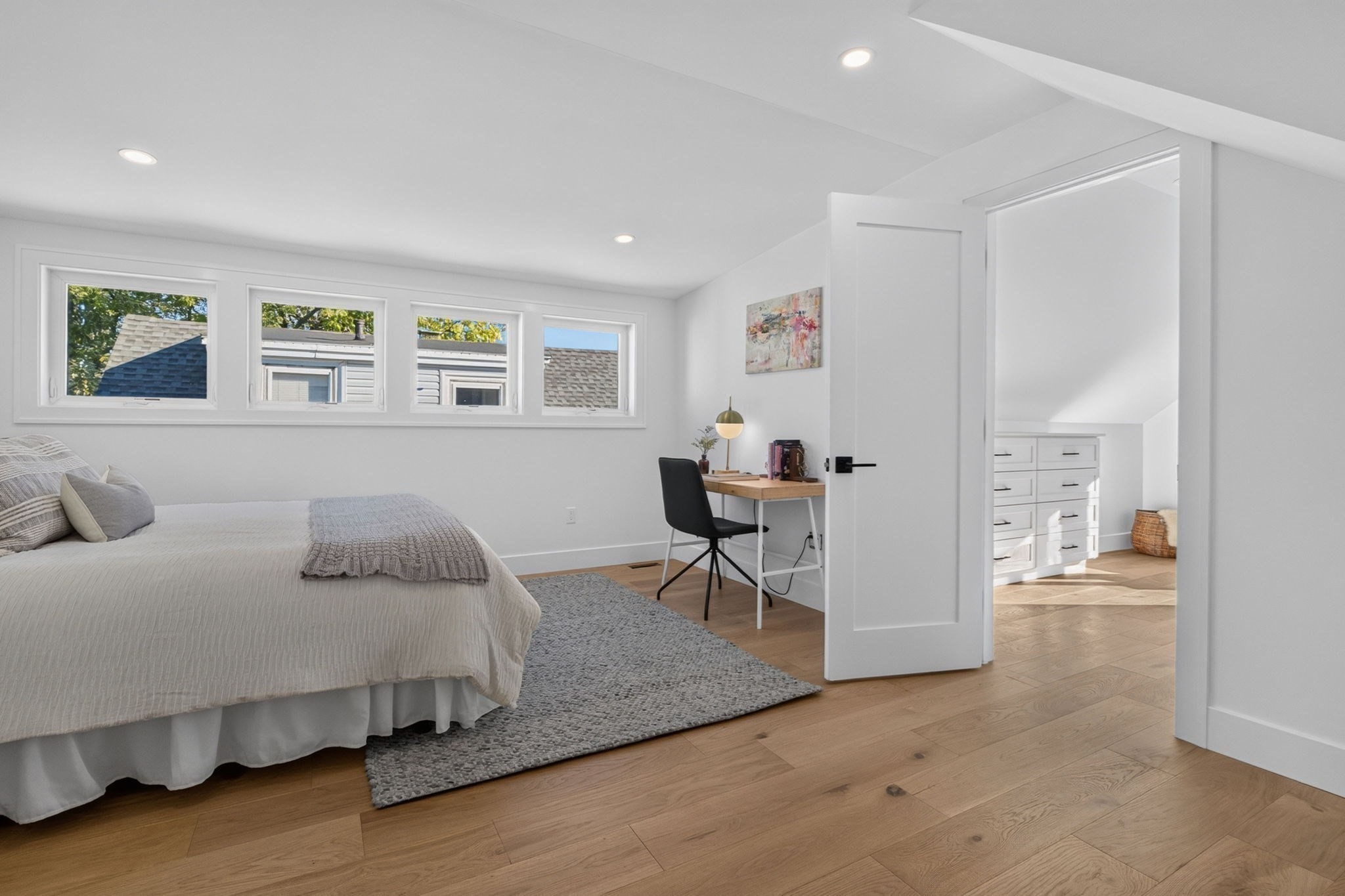 3 Fairlee St