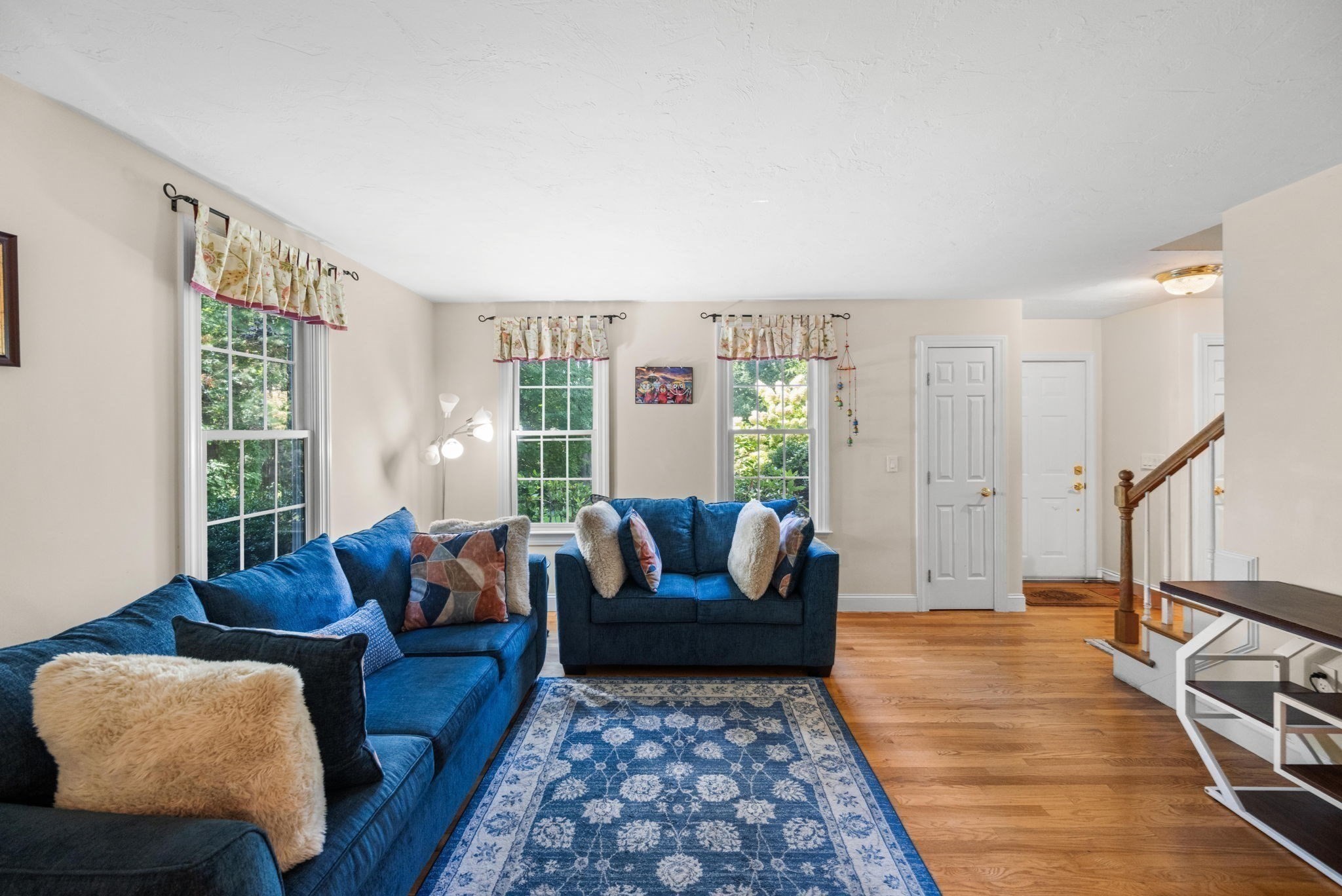 101 Schoolhouse Ln