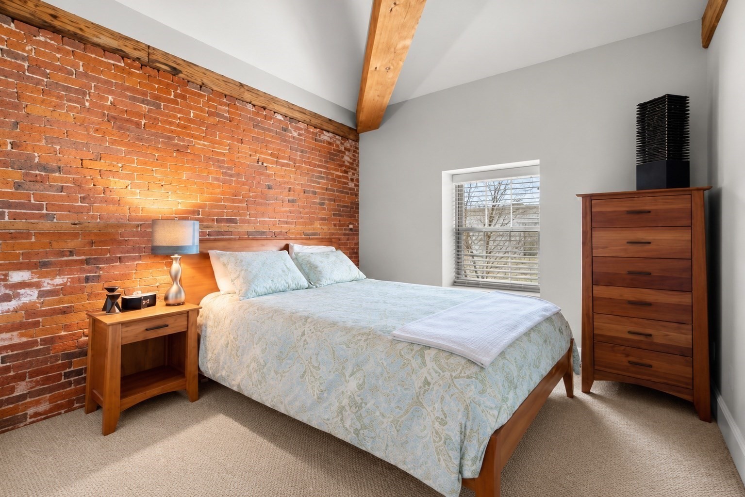 10 Union Street # 3