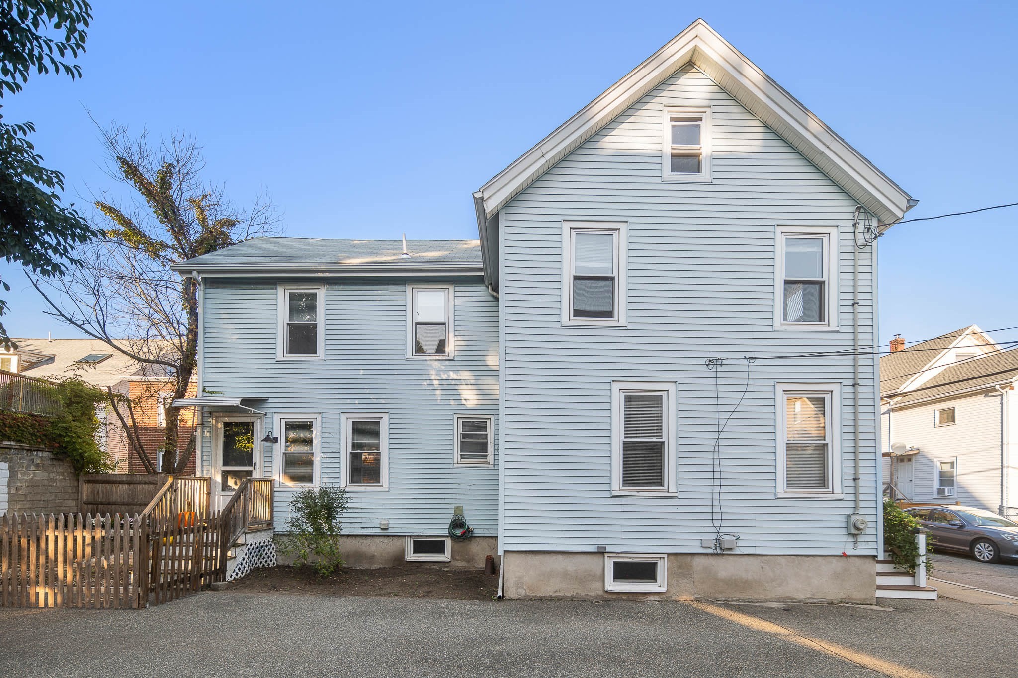 9 Andrew St