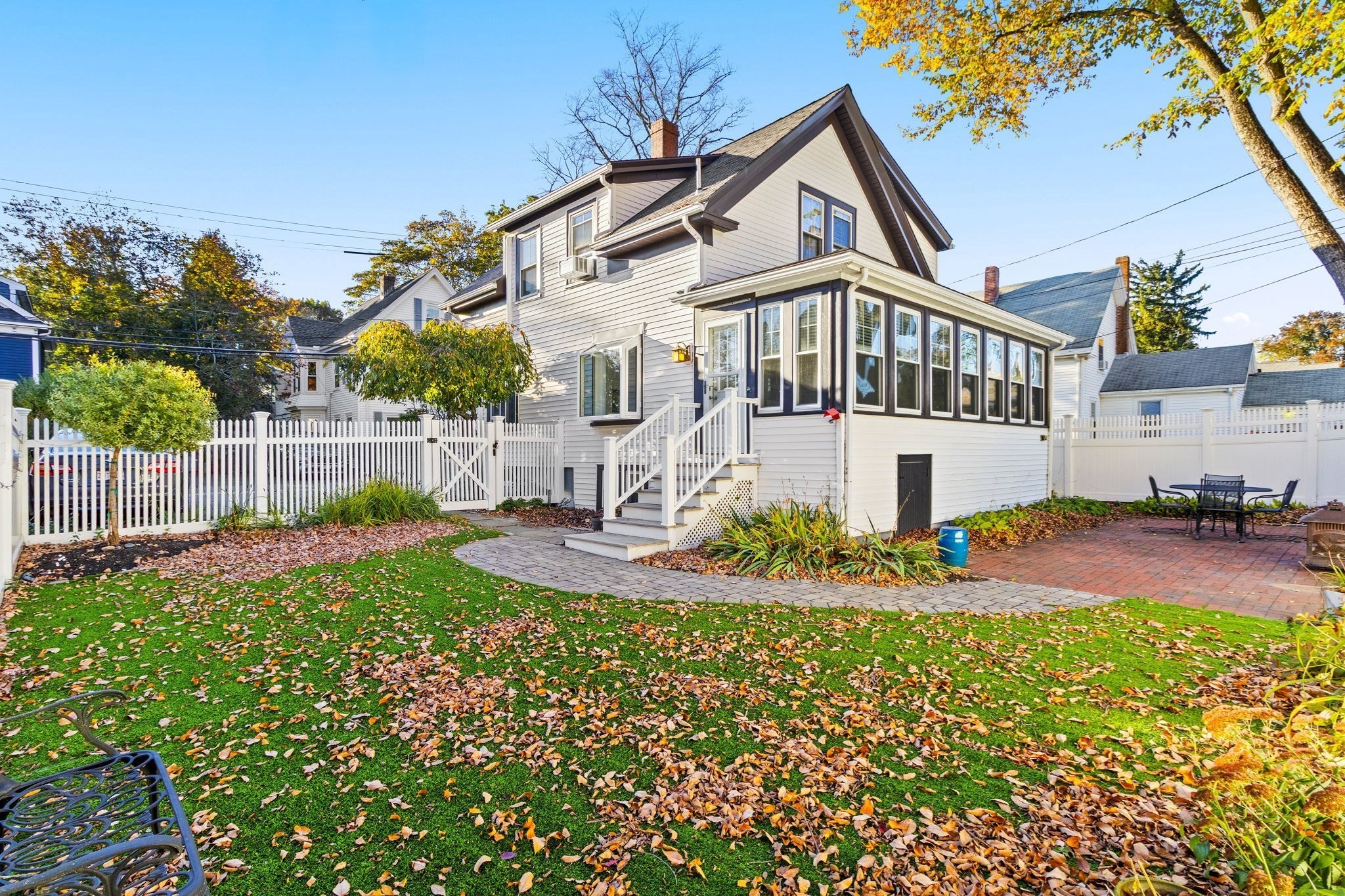 14 Maple Street