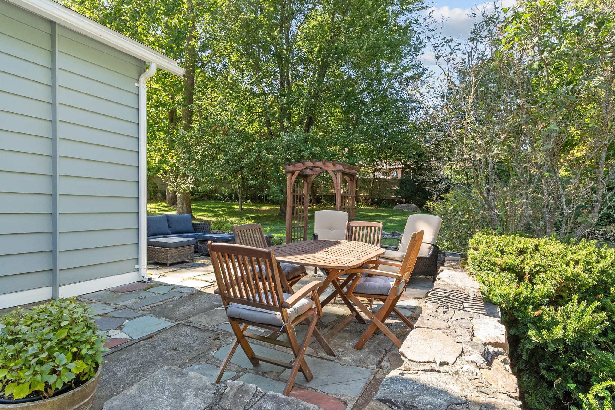 6 Nourse Road