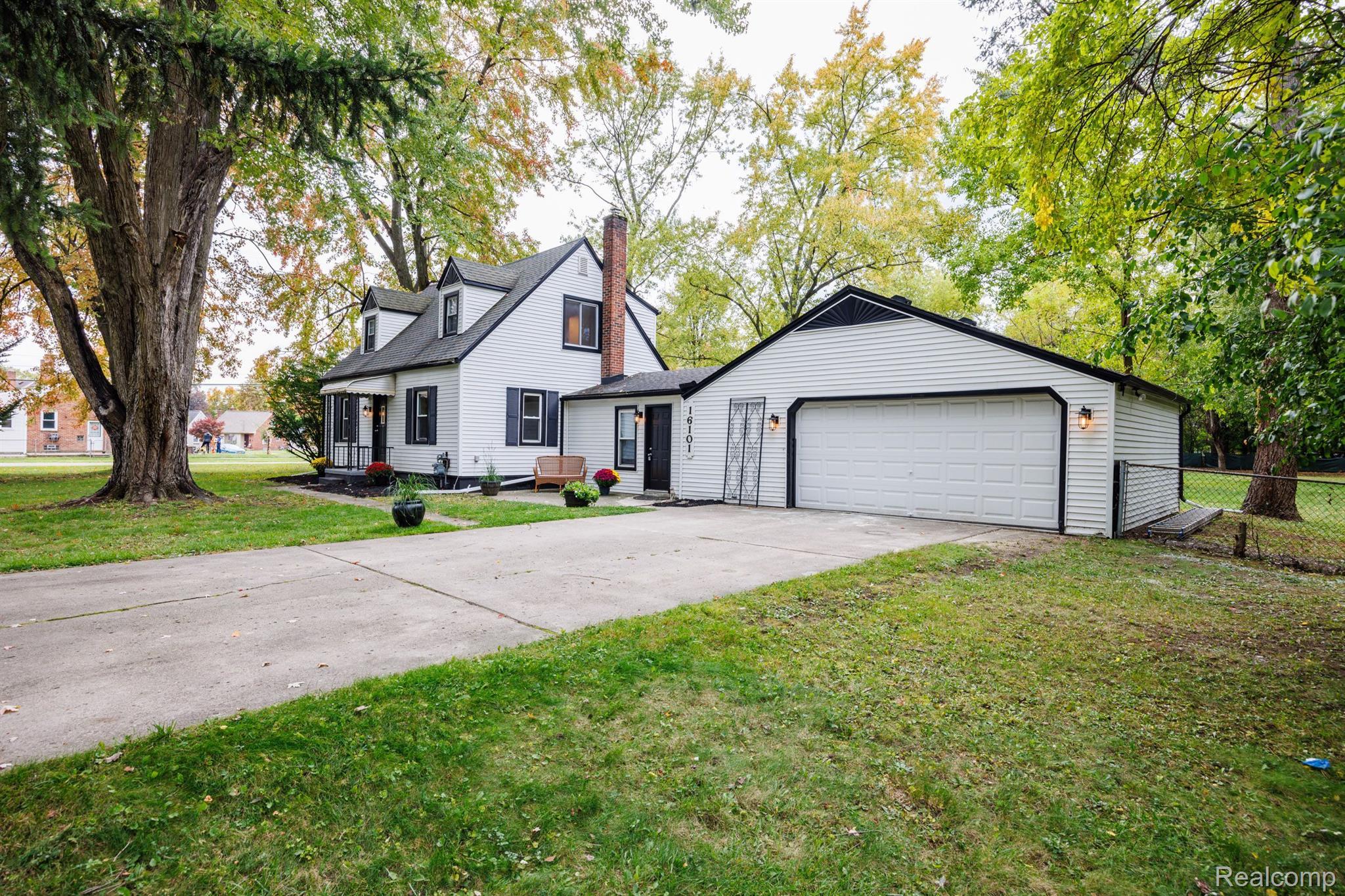 16101 NEGAUNEE