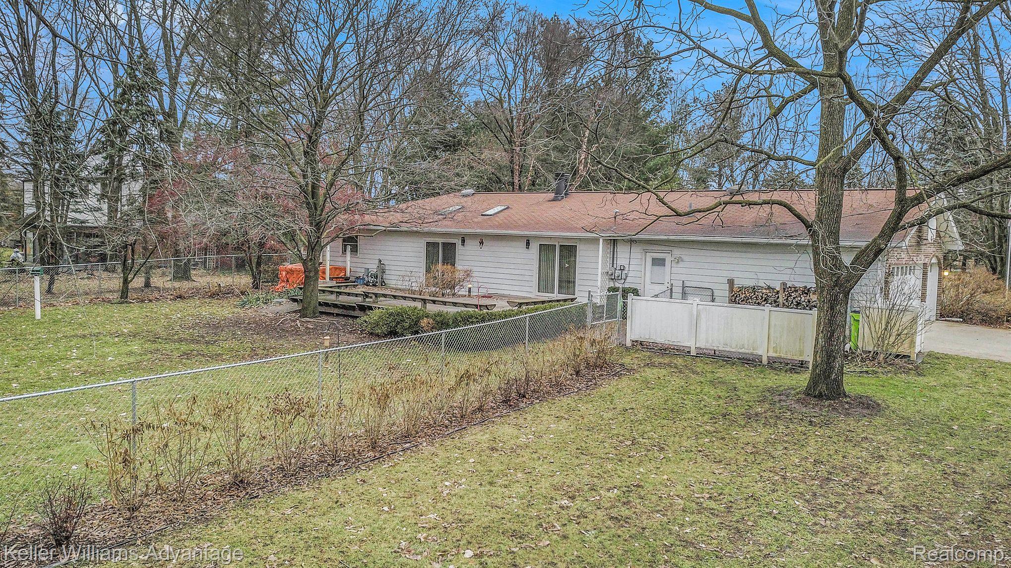 24633 Dinser Drive