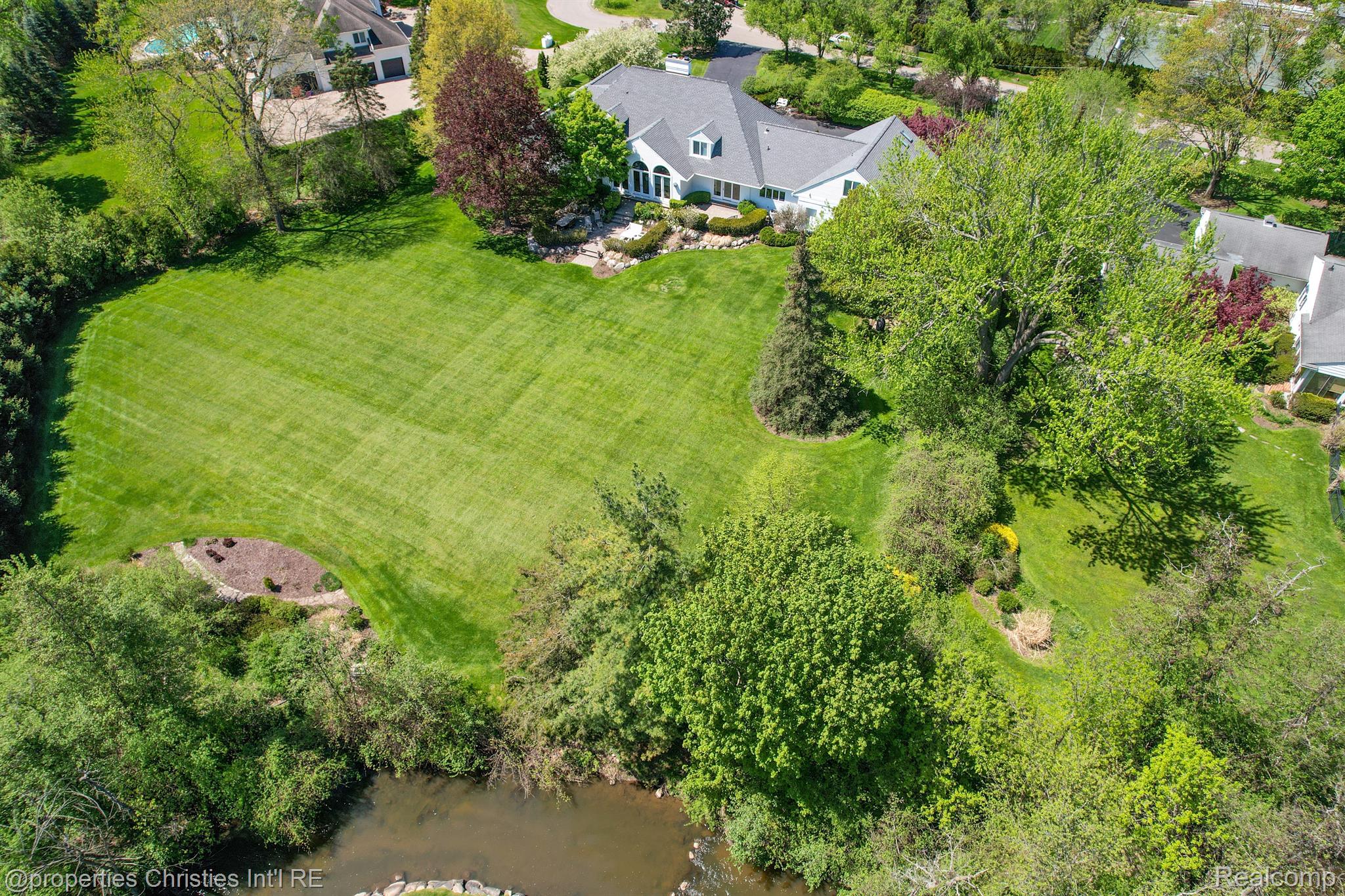 116 ENDICOTT Road