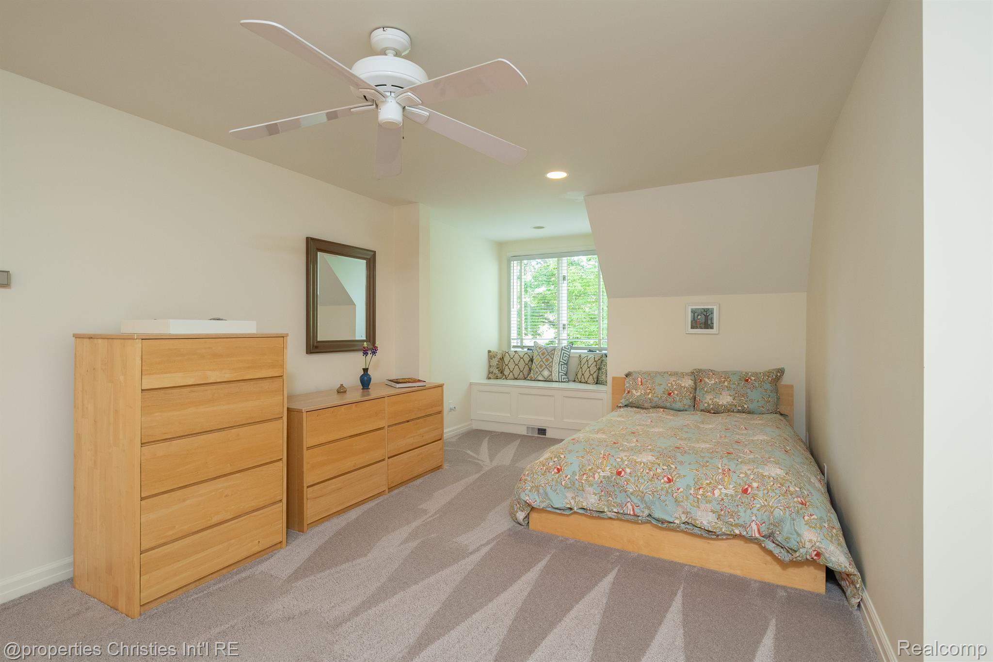116 ENDICOTT Road