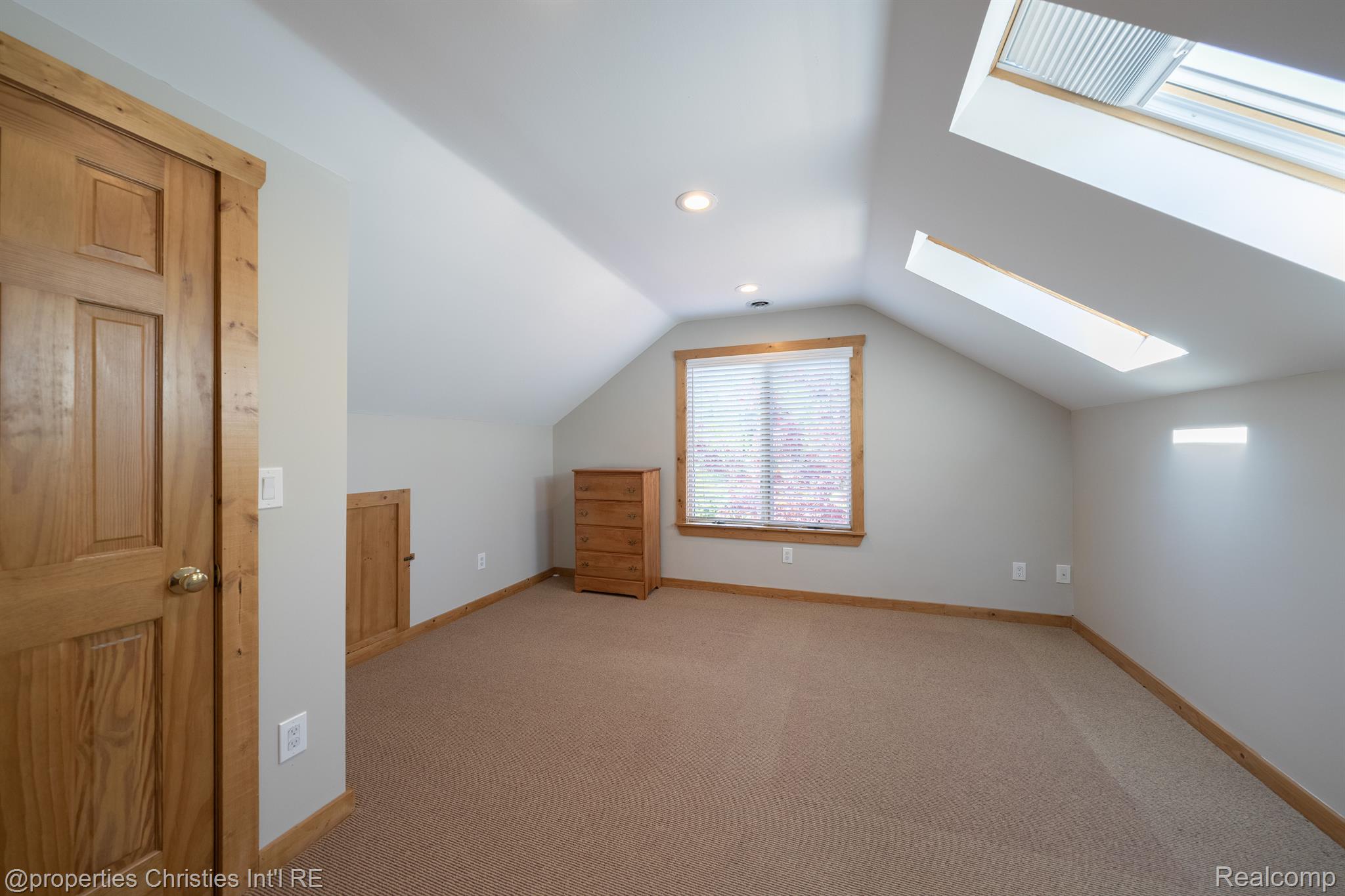 116 ENDICOTT Road
