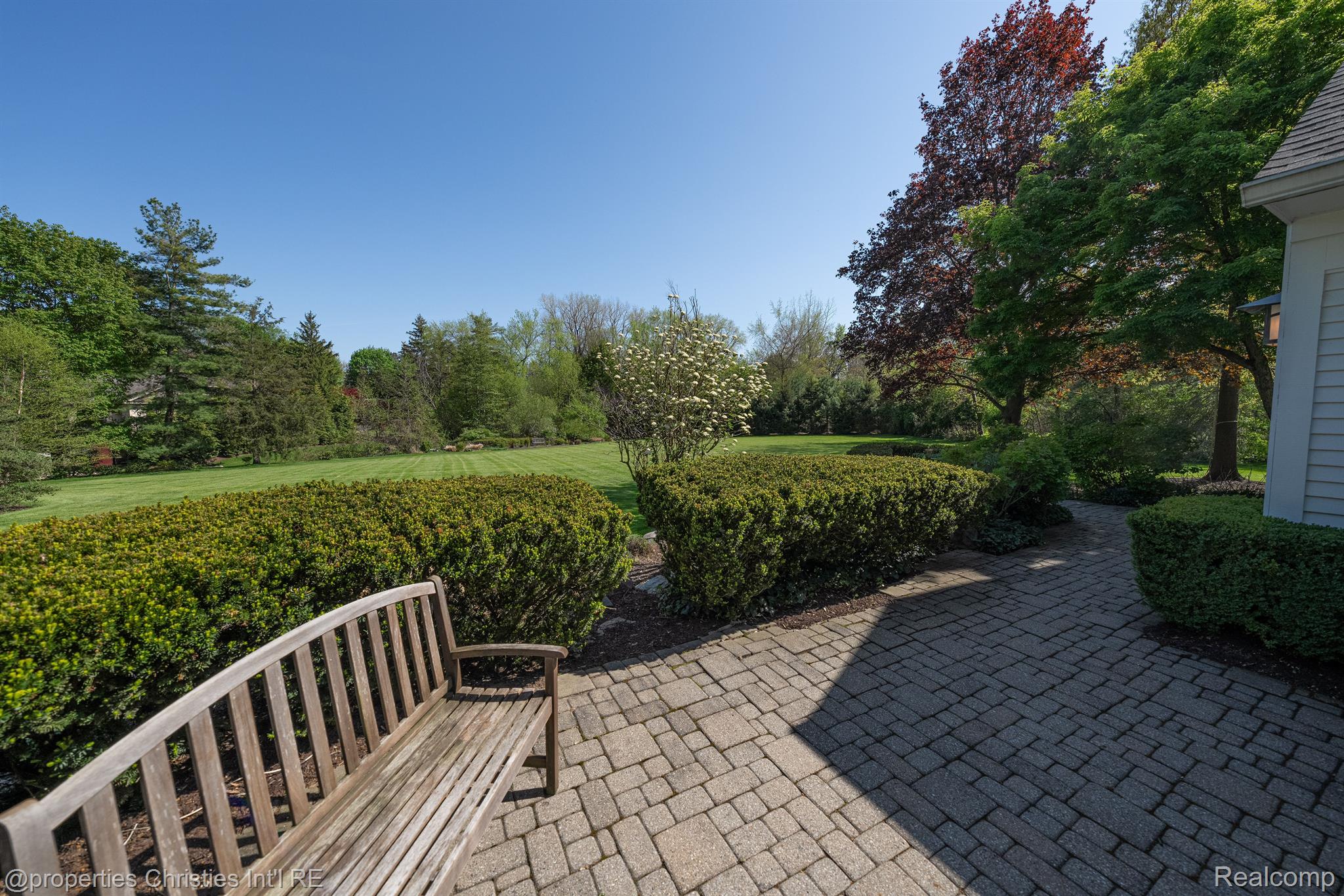 116 ENDICOTT Road