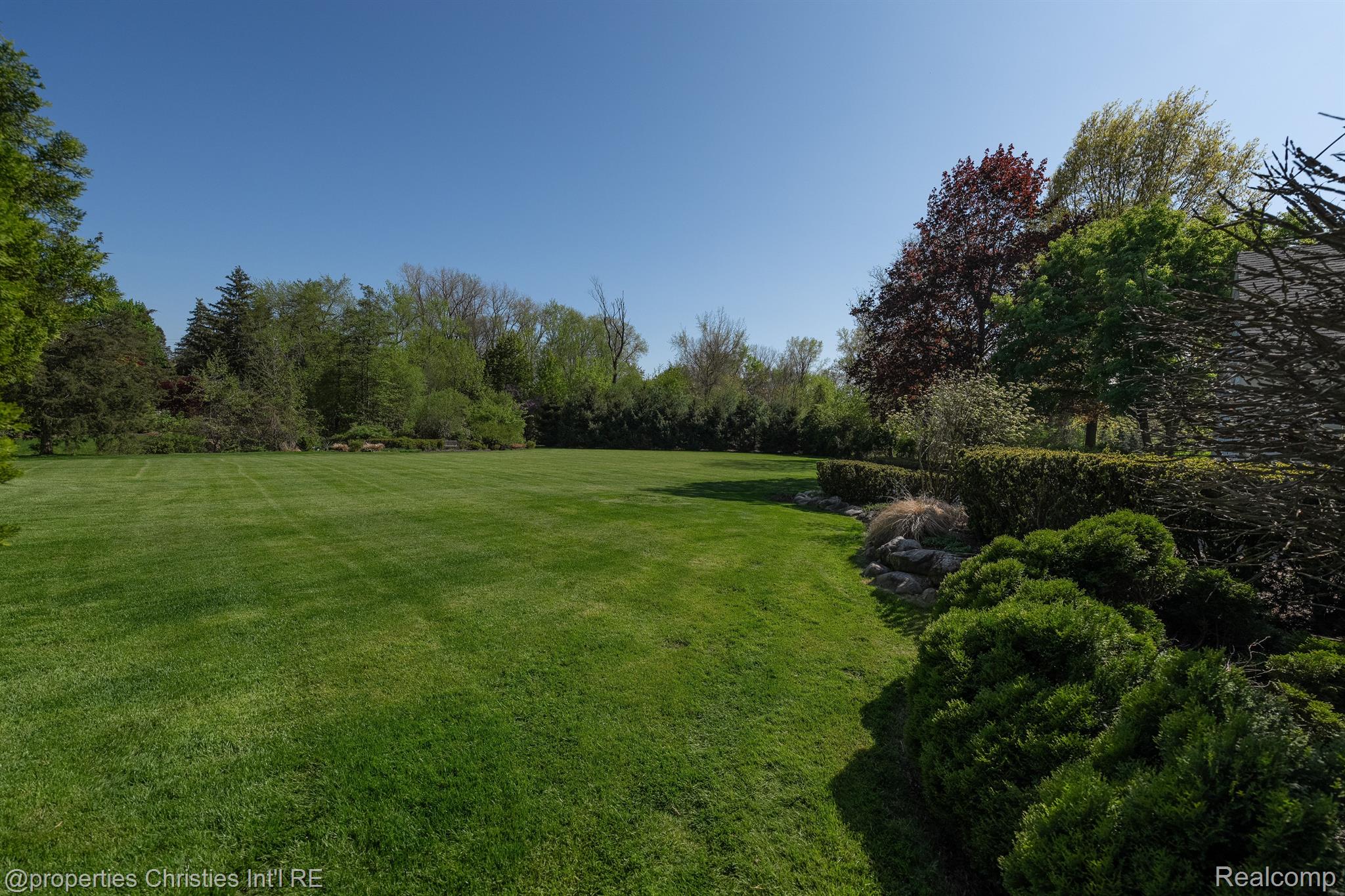 116 ENDICOTT Road