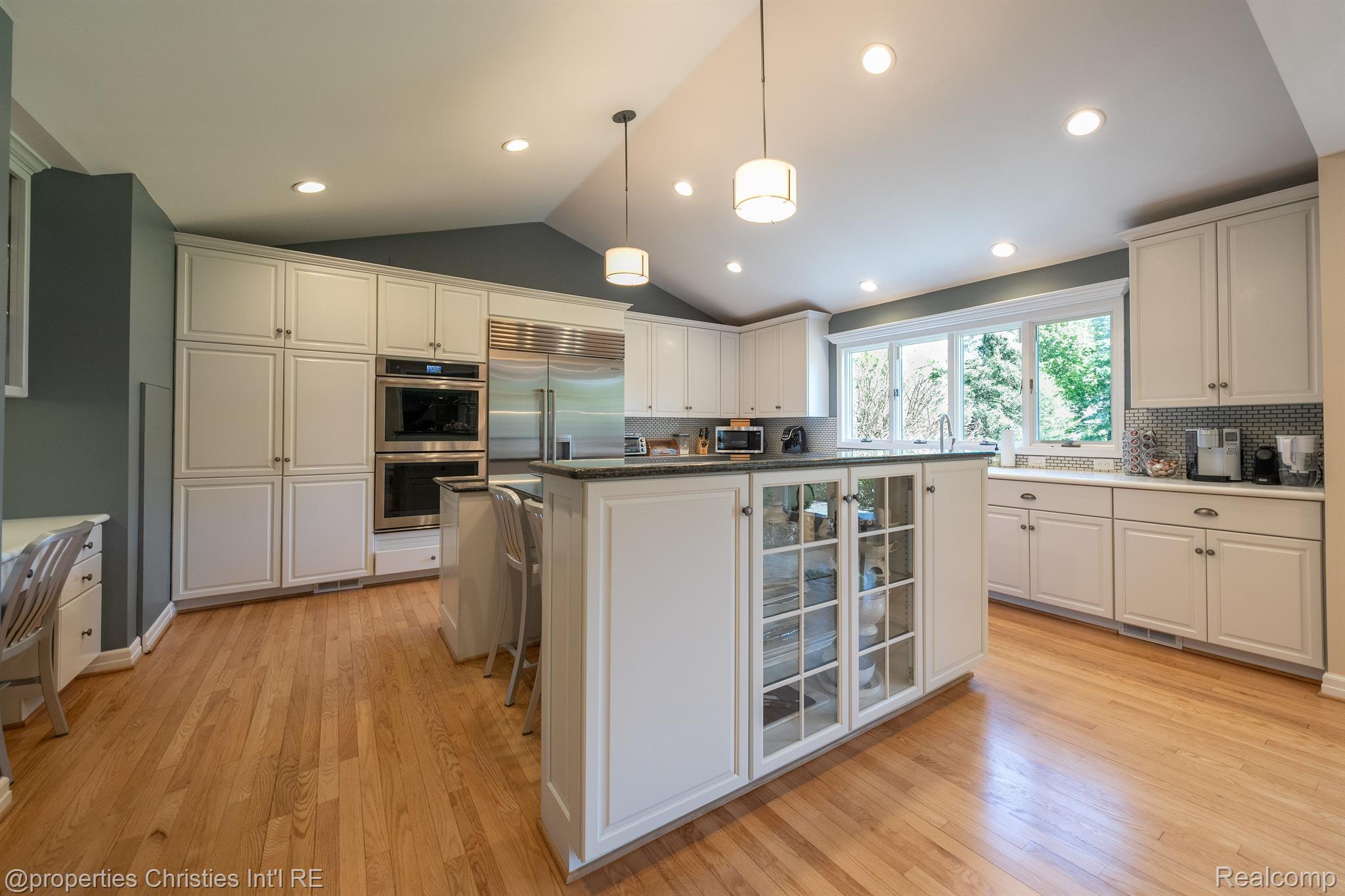 116 ENDICOTT Road