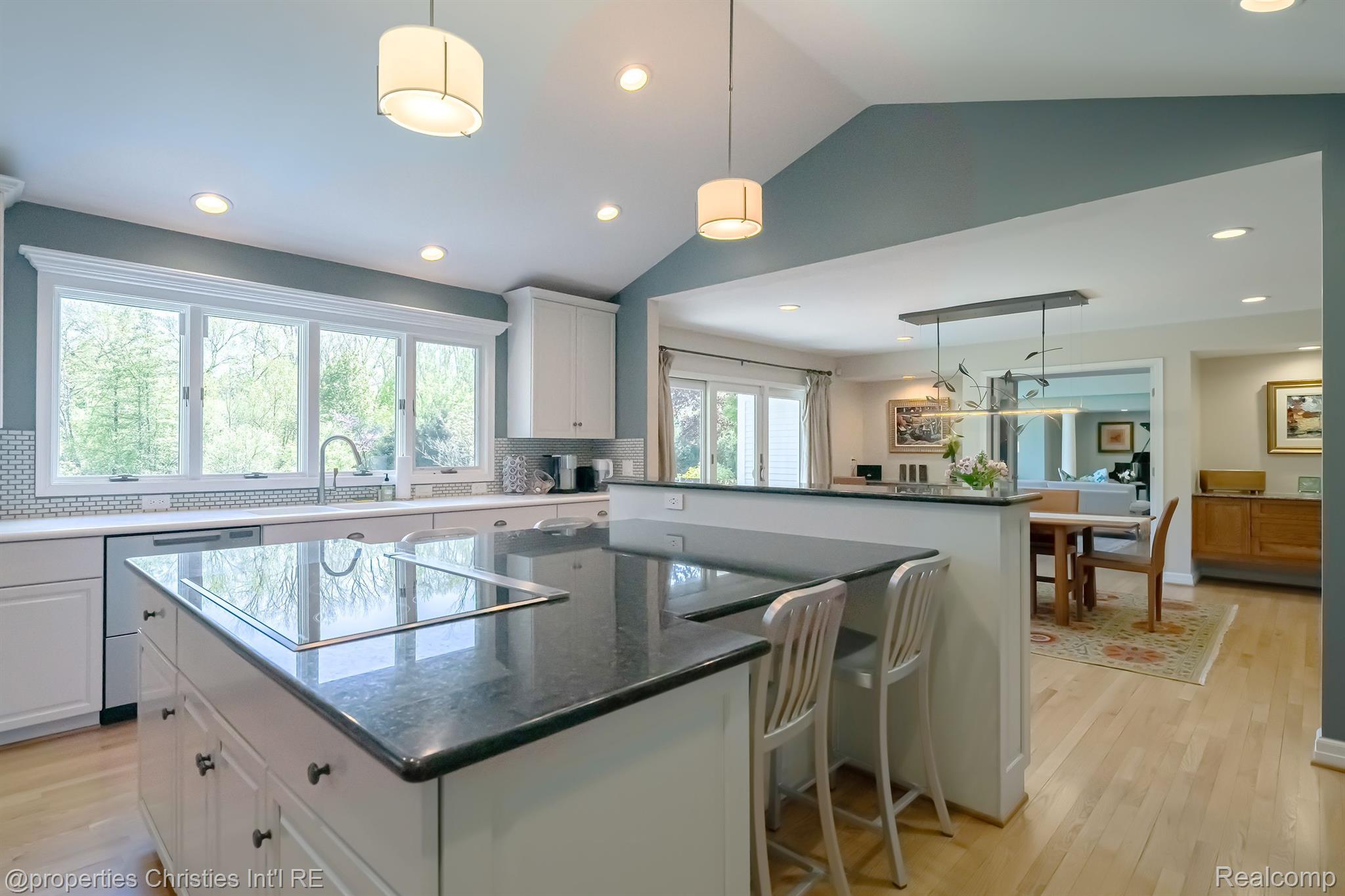 116 ENDICOTT Road