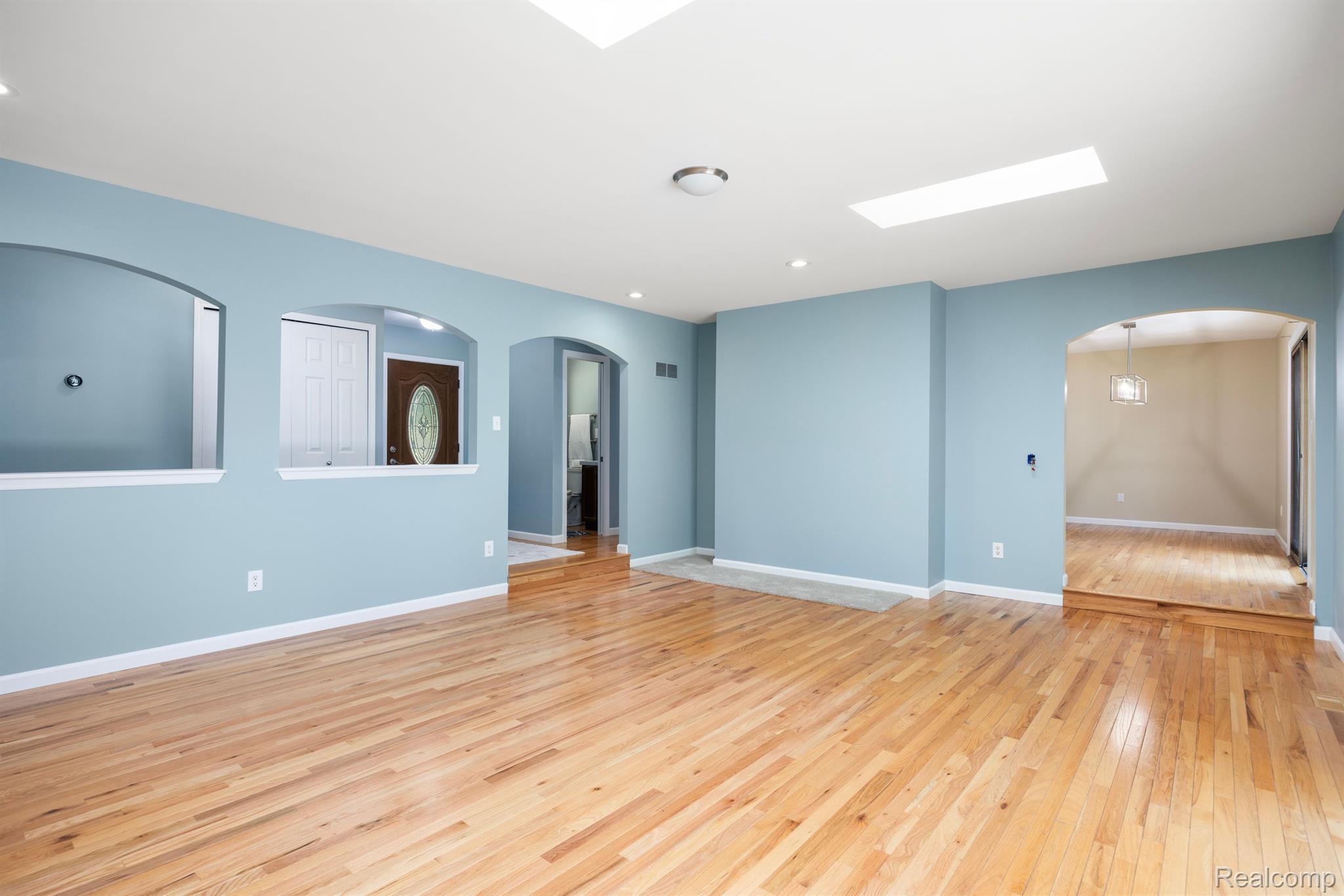 24633 DINSER Drive
