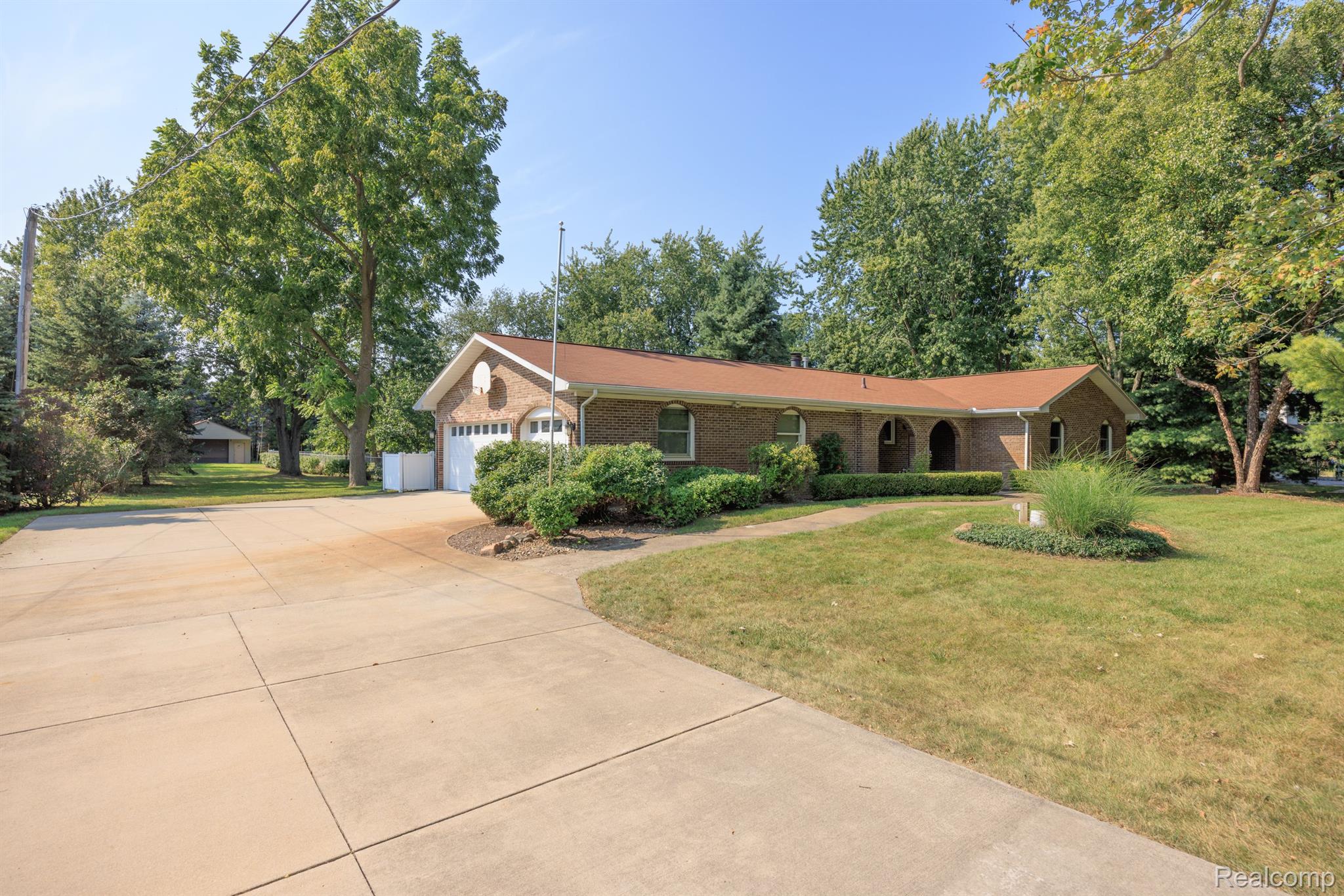 24633 DINSER Drive