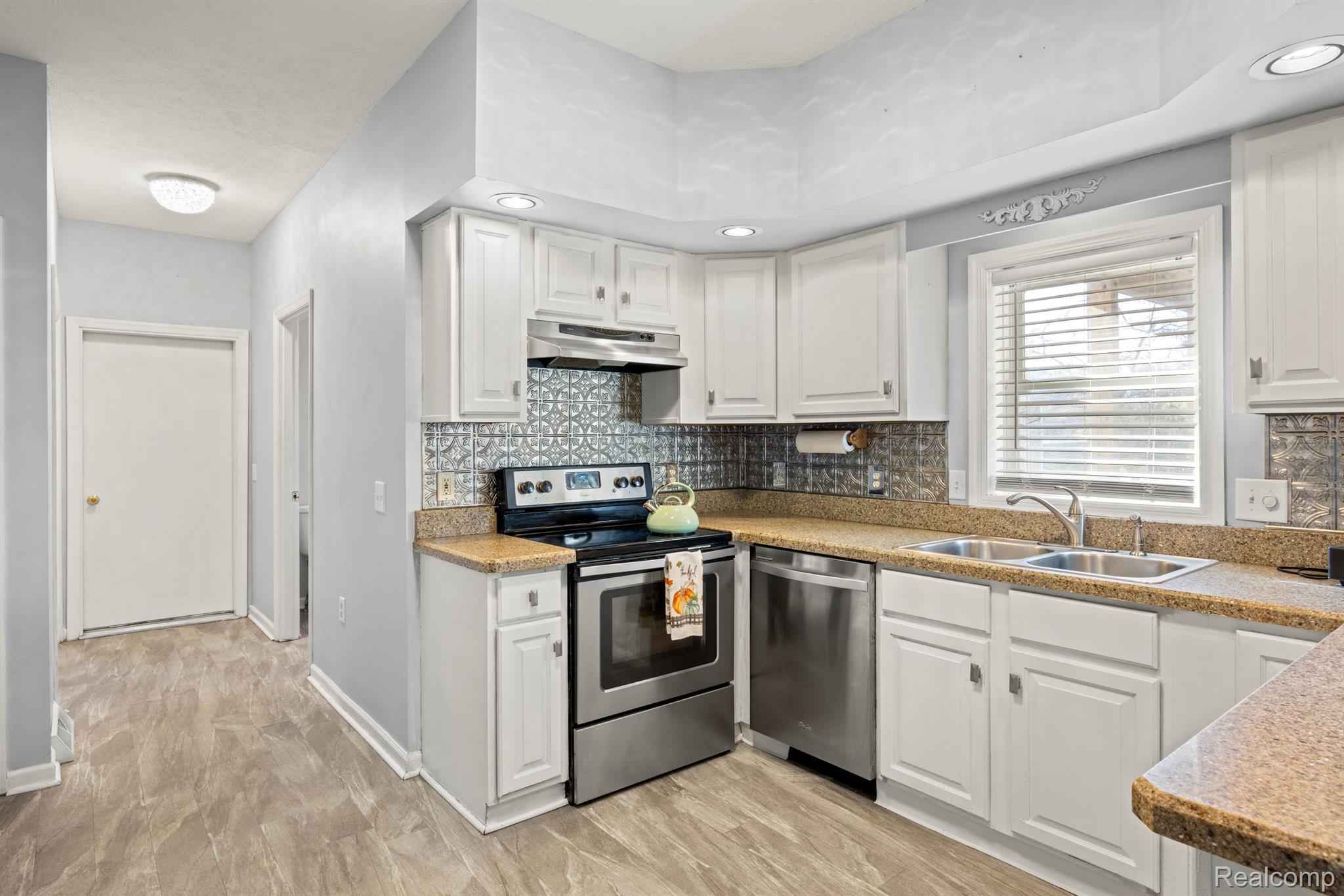 15218 Elwell Road Road