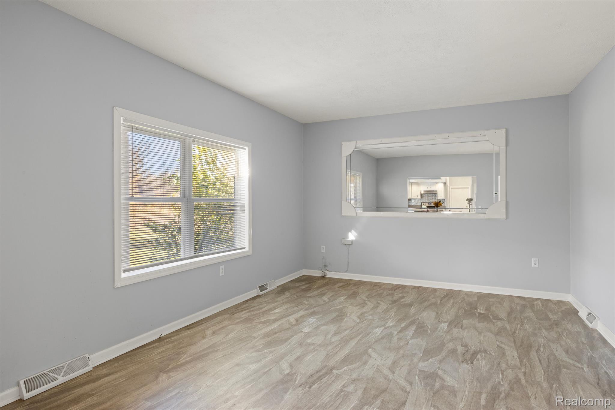 15218 Elwell Road Road