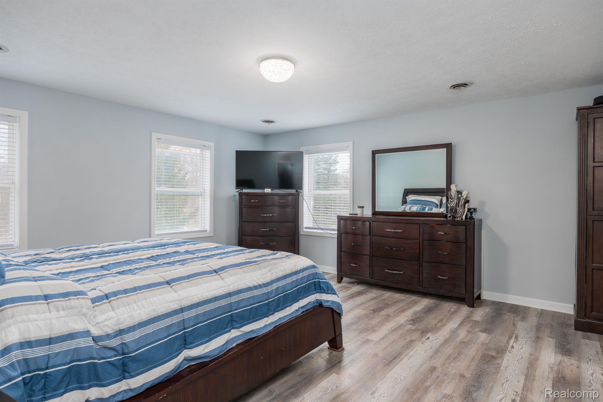 15218 Elwell Road Road