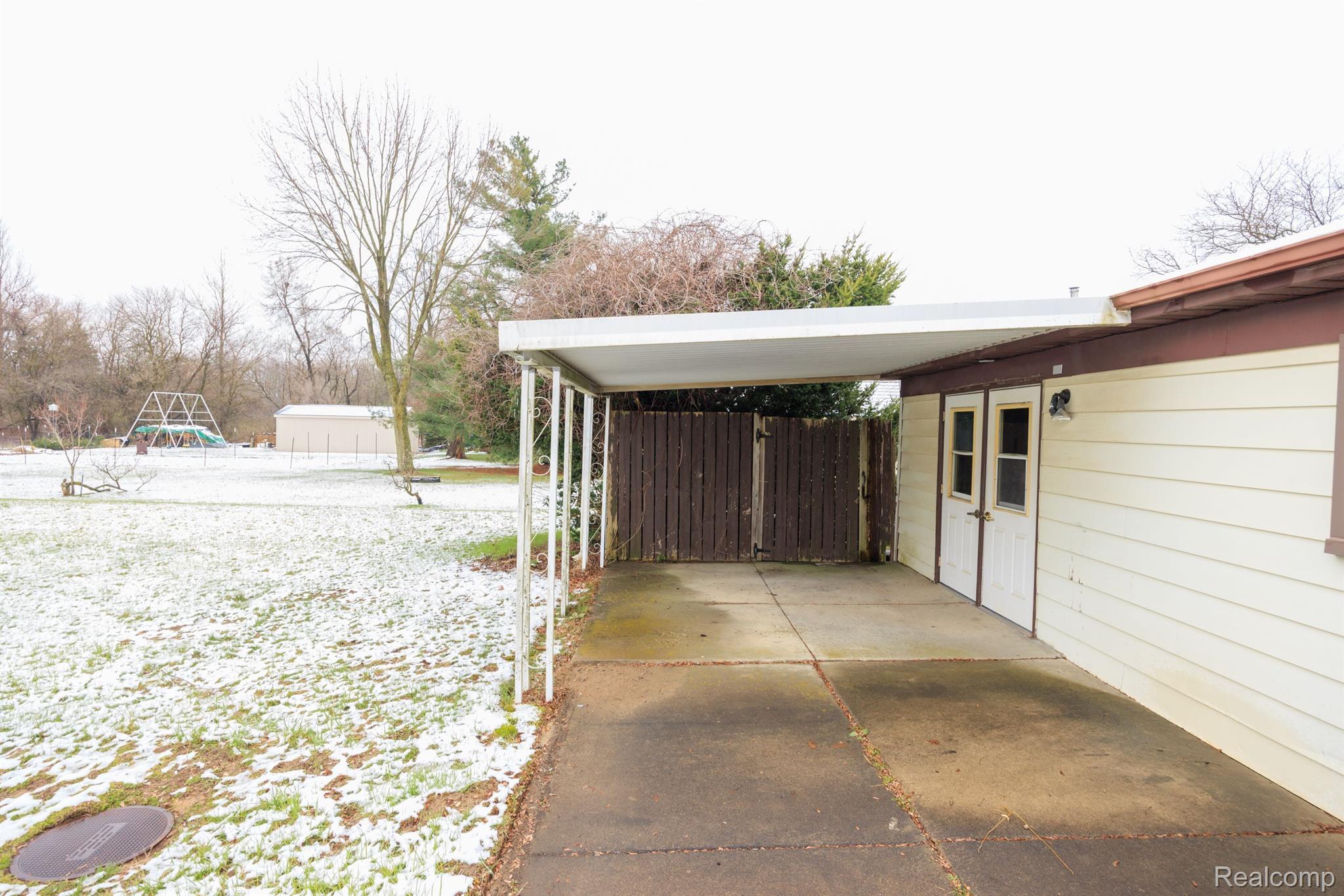 15505 HOEFT Road