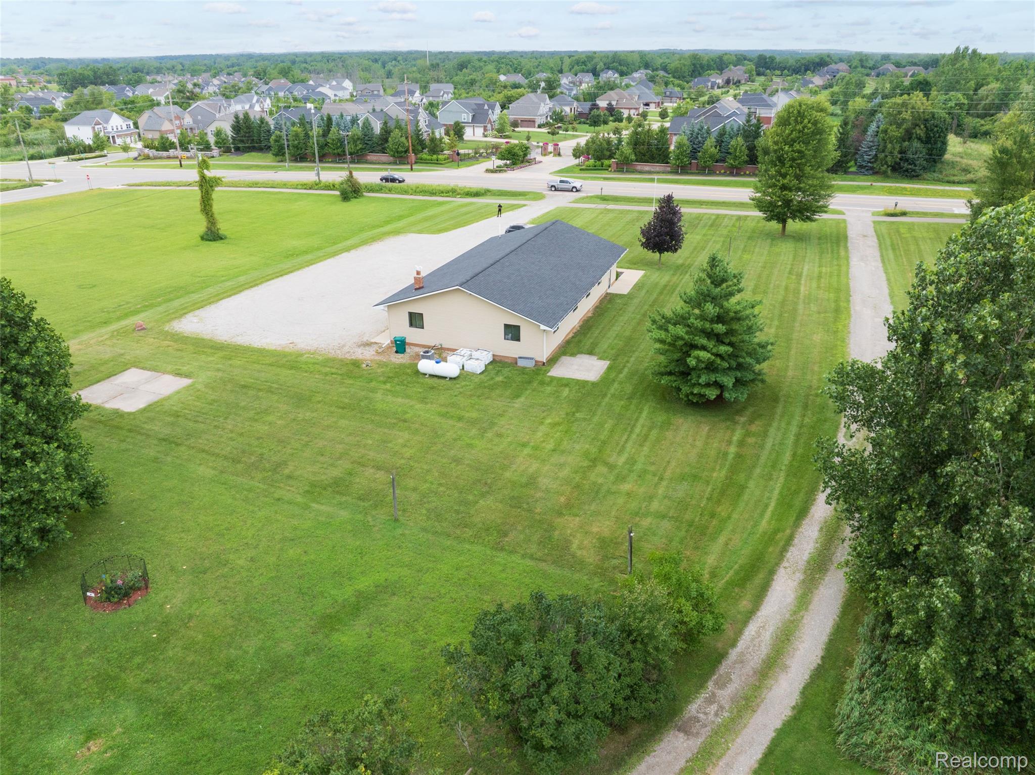 52909 10 Mile Road